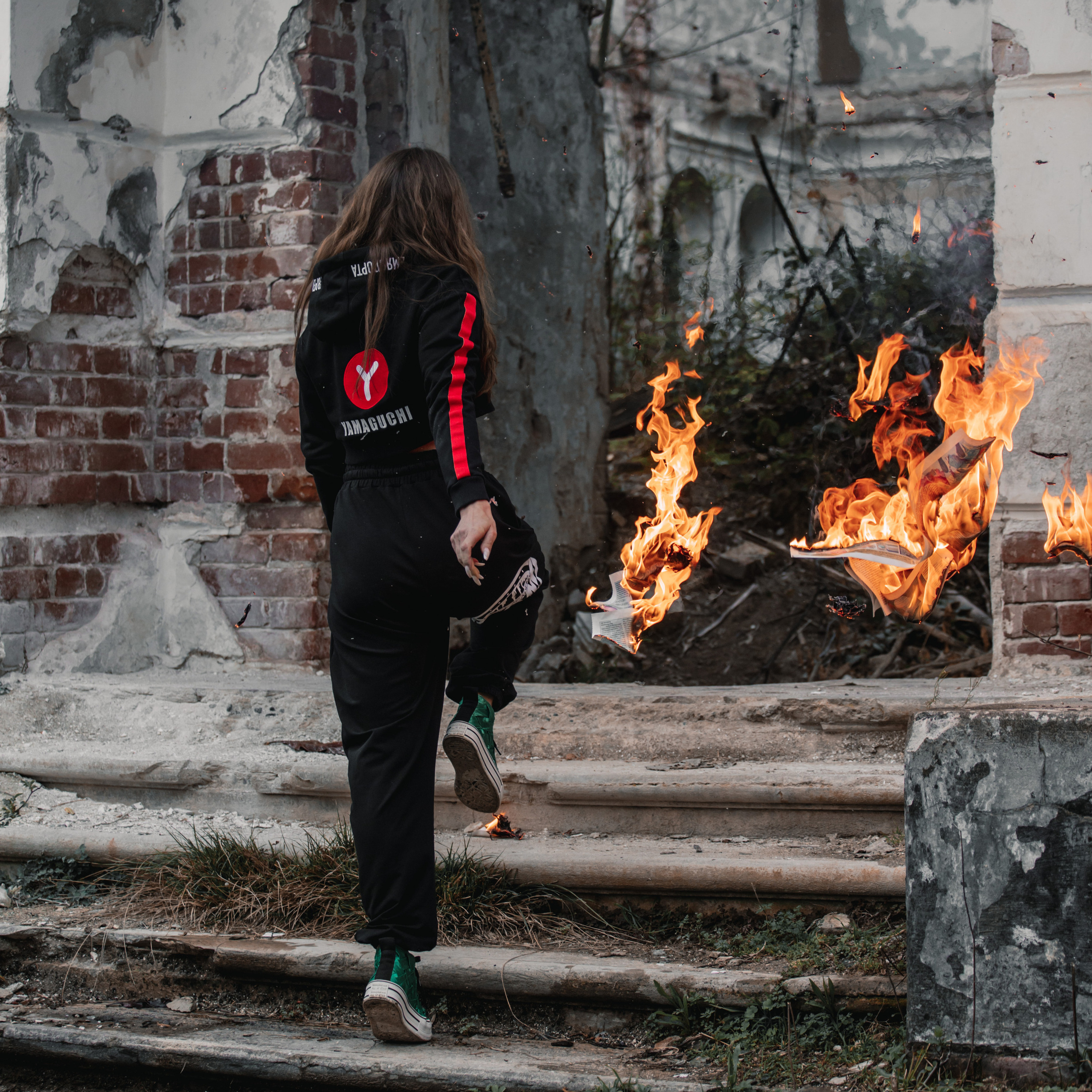 с огоньком