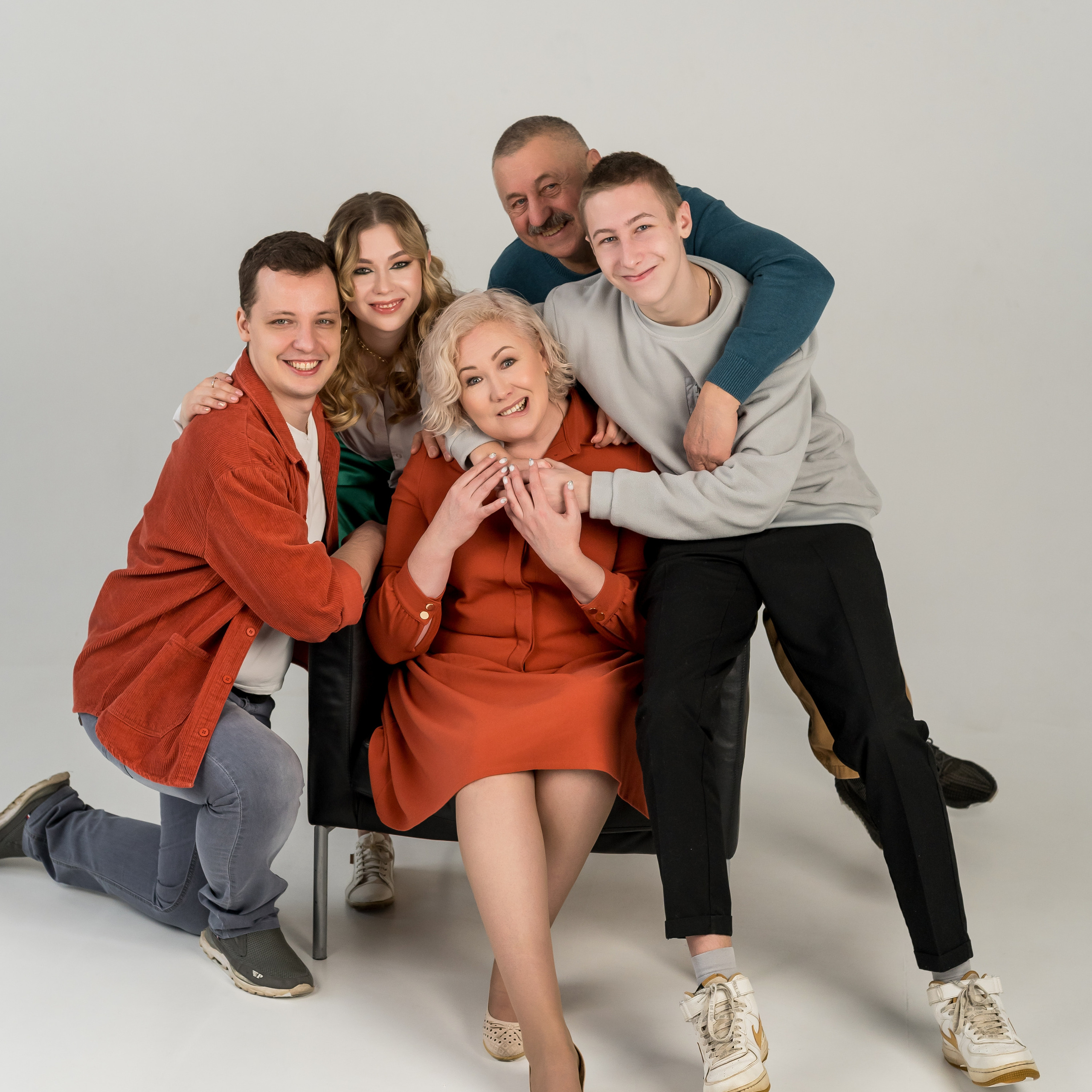 Ира и её большая семья