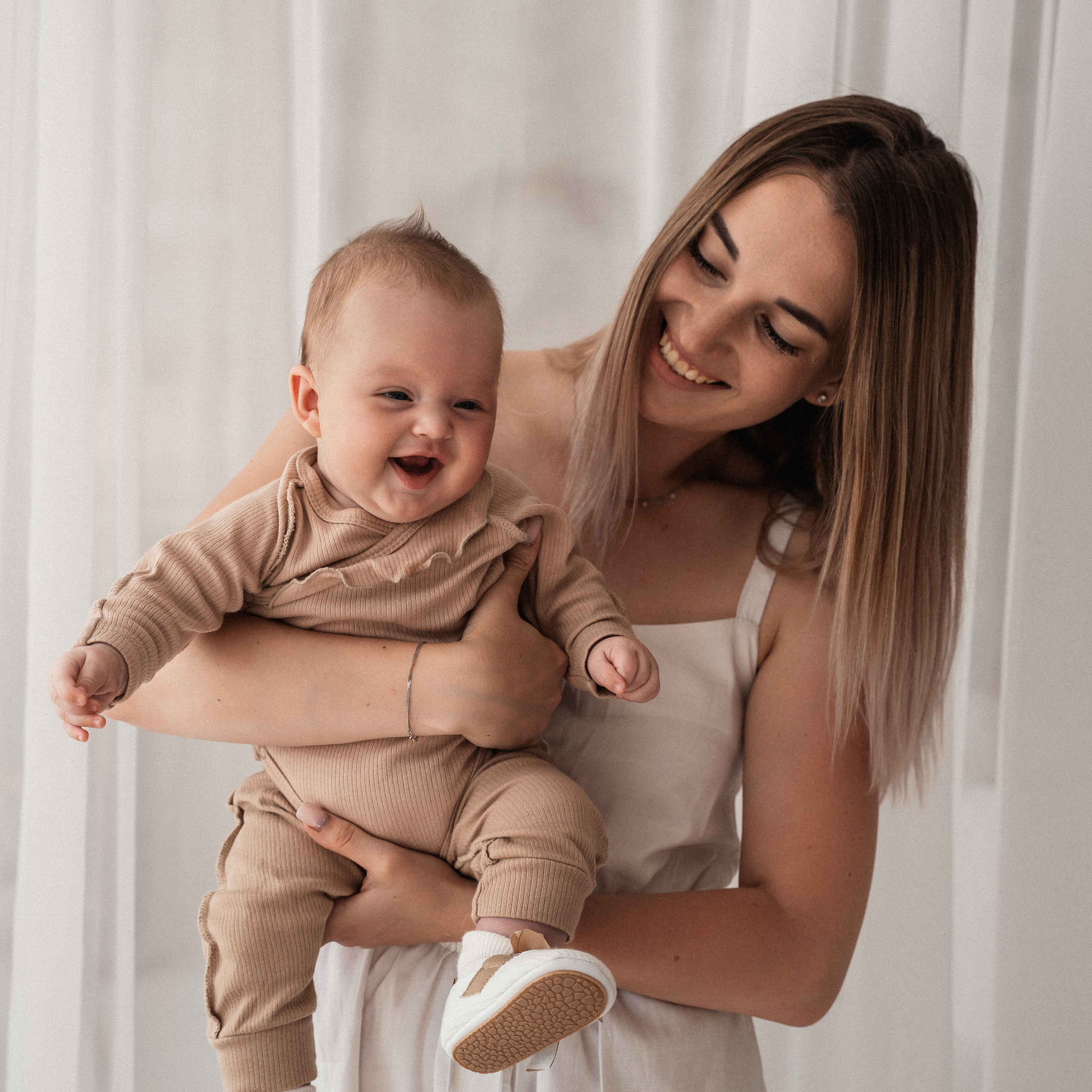 Алёна и Аврора