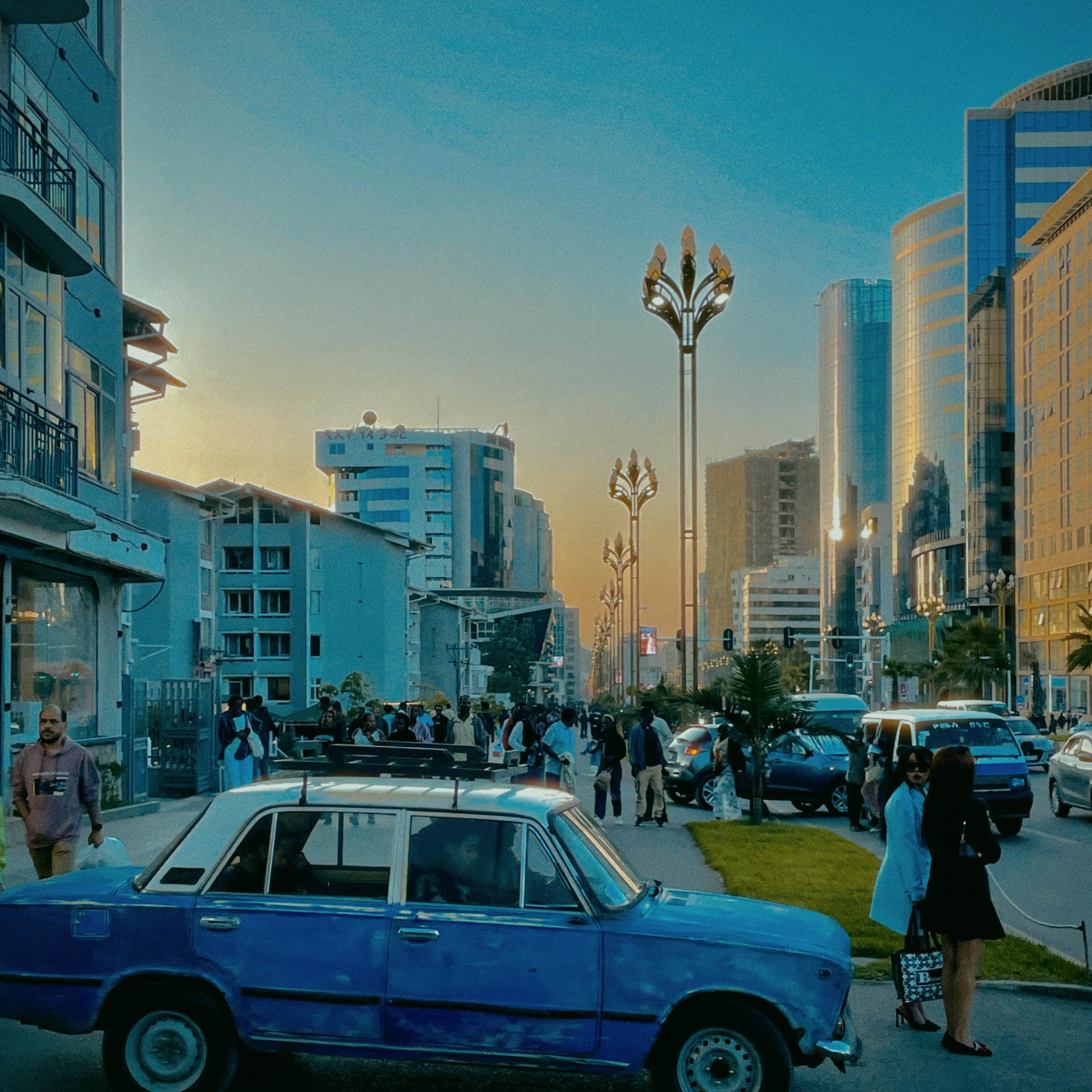 На днях вышел фильм, снятый по мотивам фотопроекта. Репортажный фотограф в Сочи — Михаил Мордасов