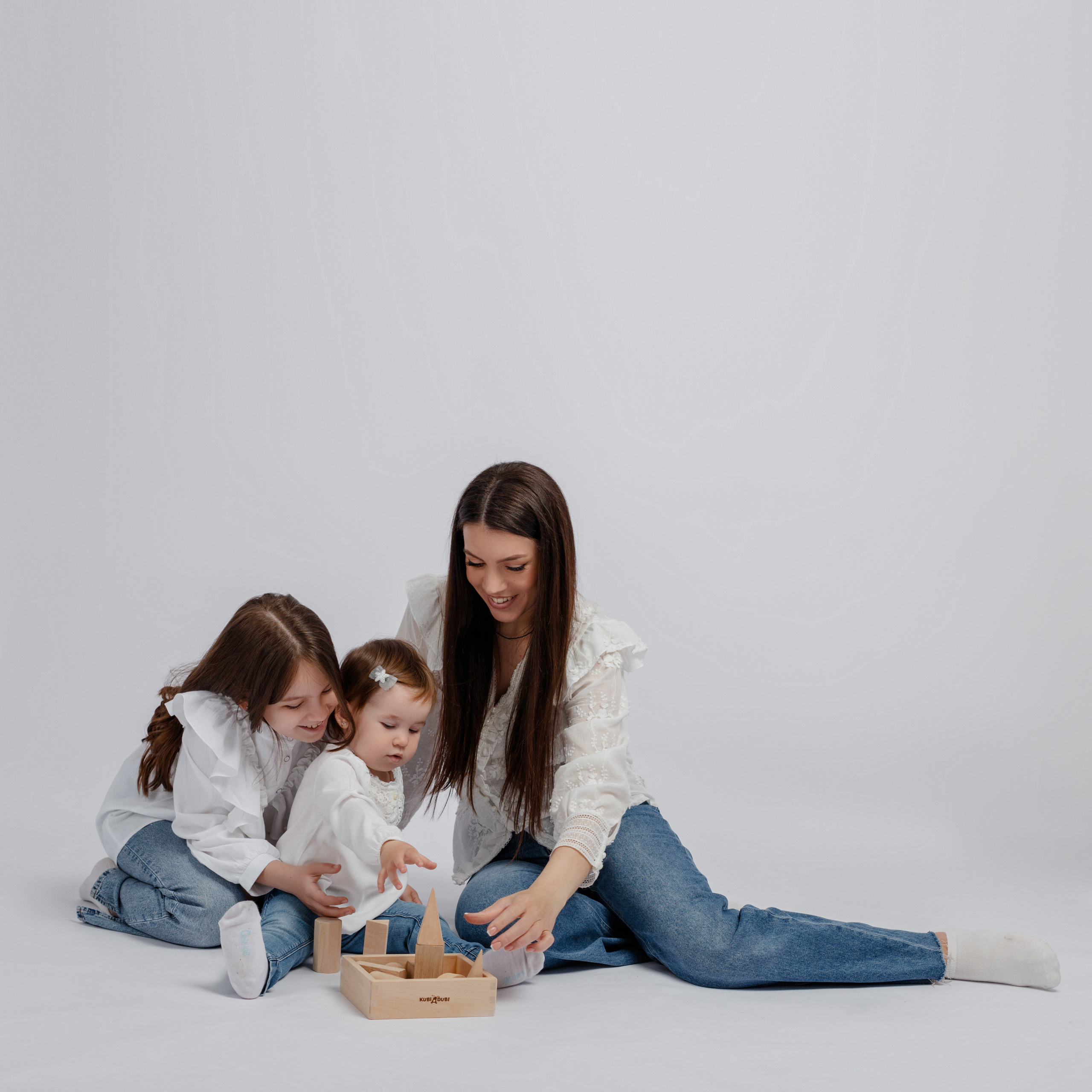 Марина, Анита, Алиса