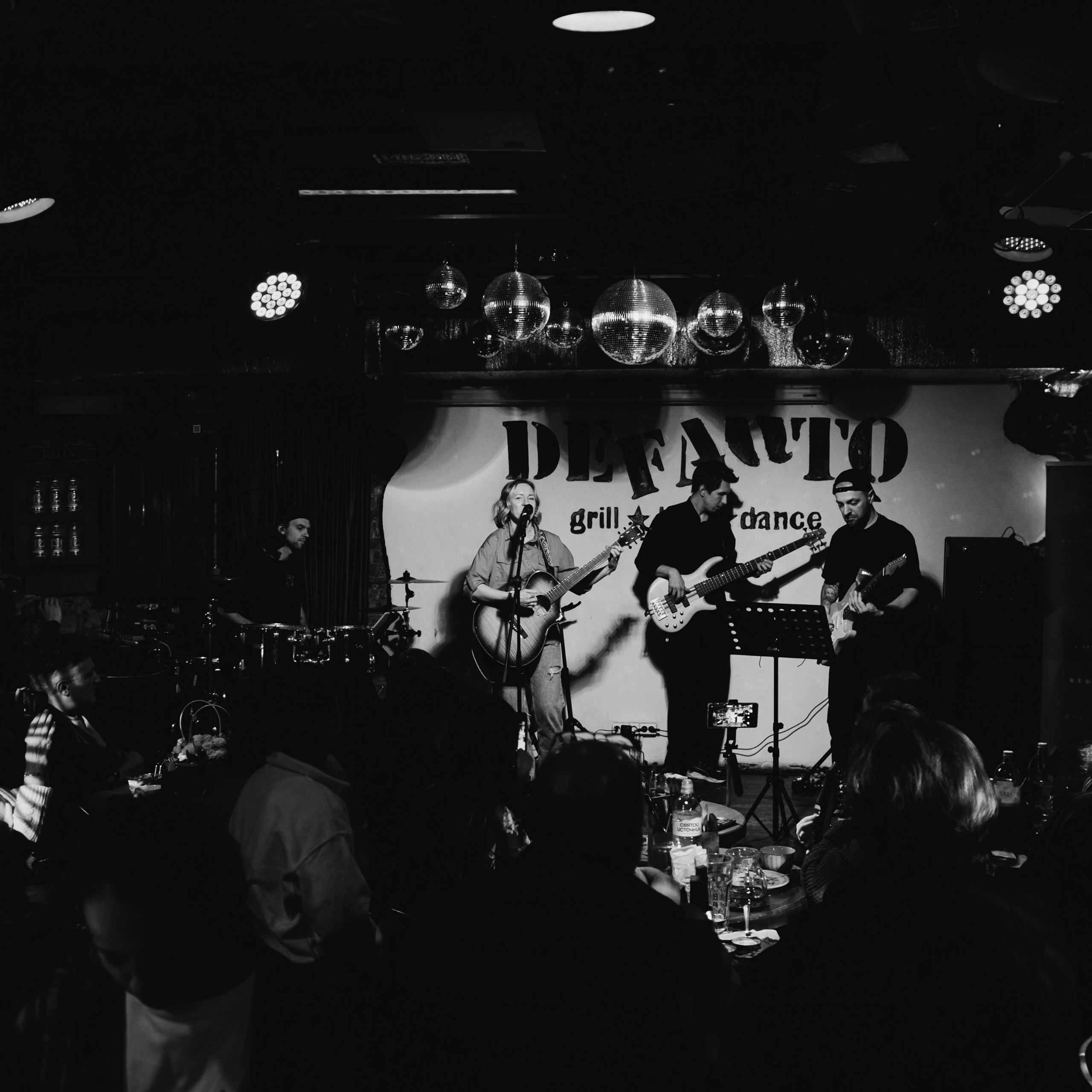 Концерт учеников Никиты Рукавицына в баре Defaqto