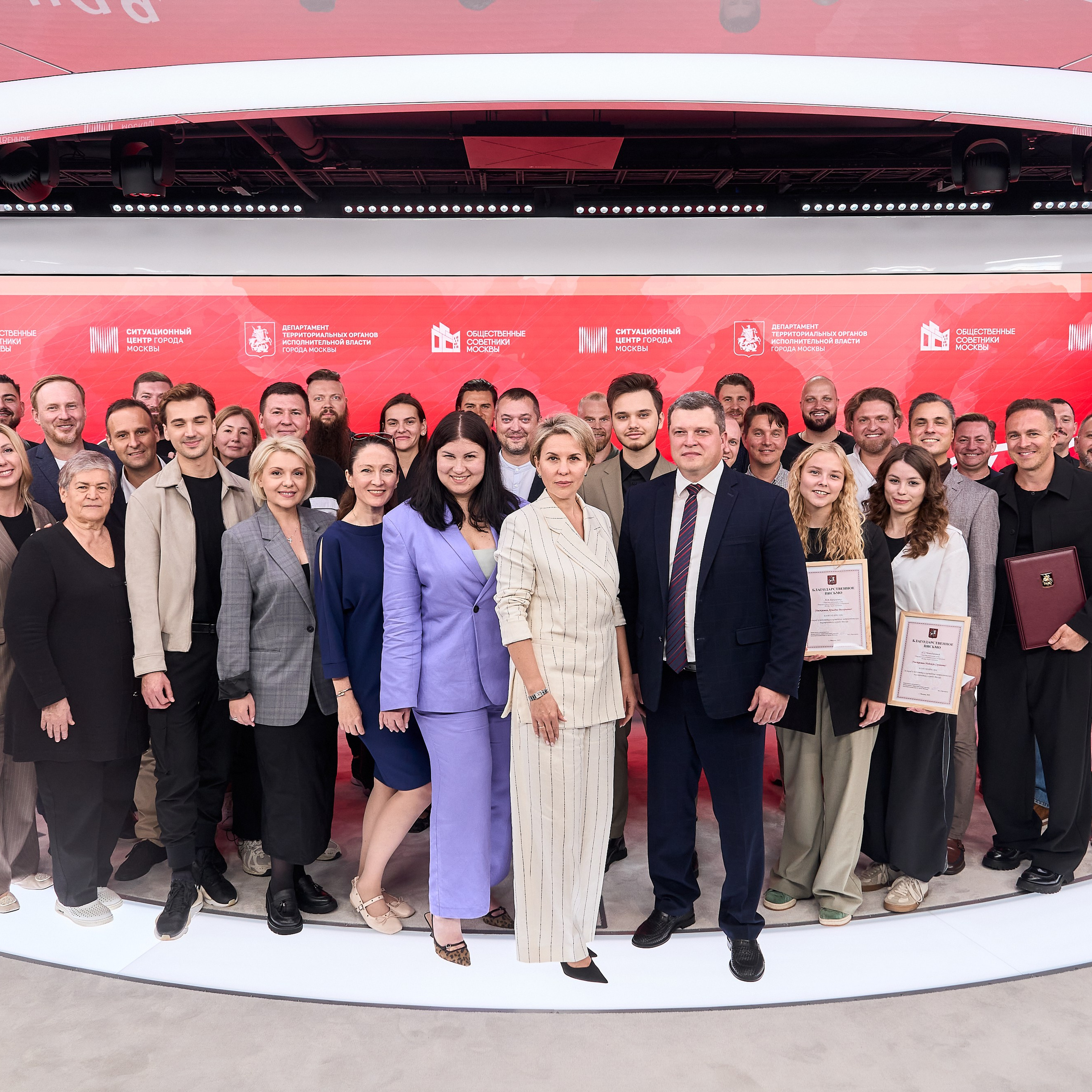 Отзывы. Репортажный и детский фотограф в Москве Илья Еренбург