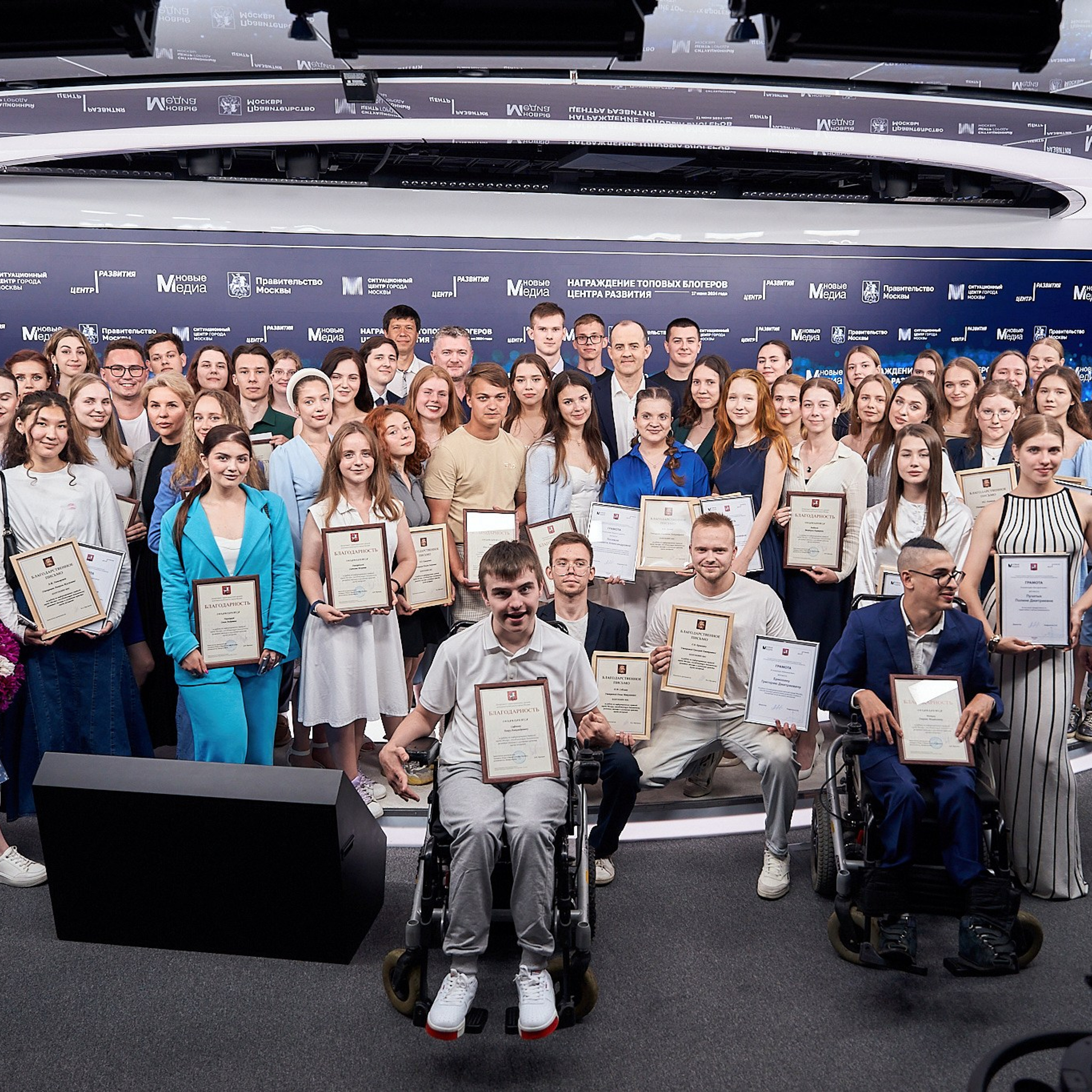 Отзывы. Репортажный и детский фотограф в Москве Илья Еренбург