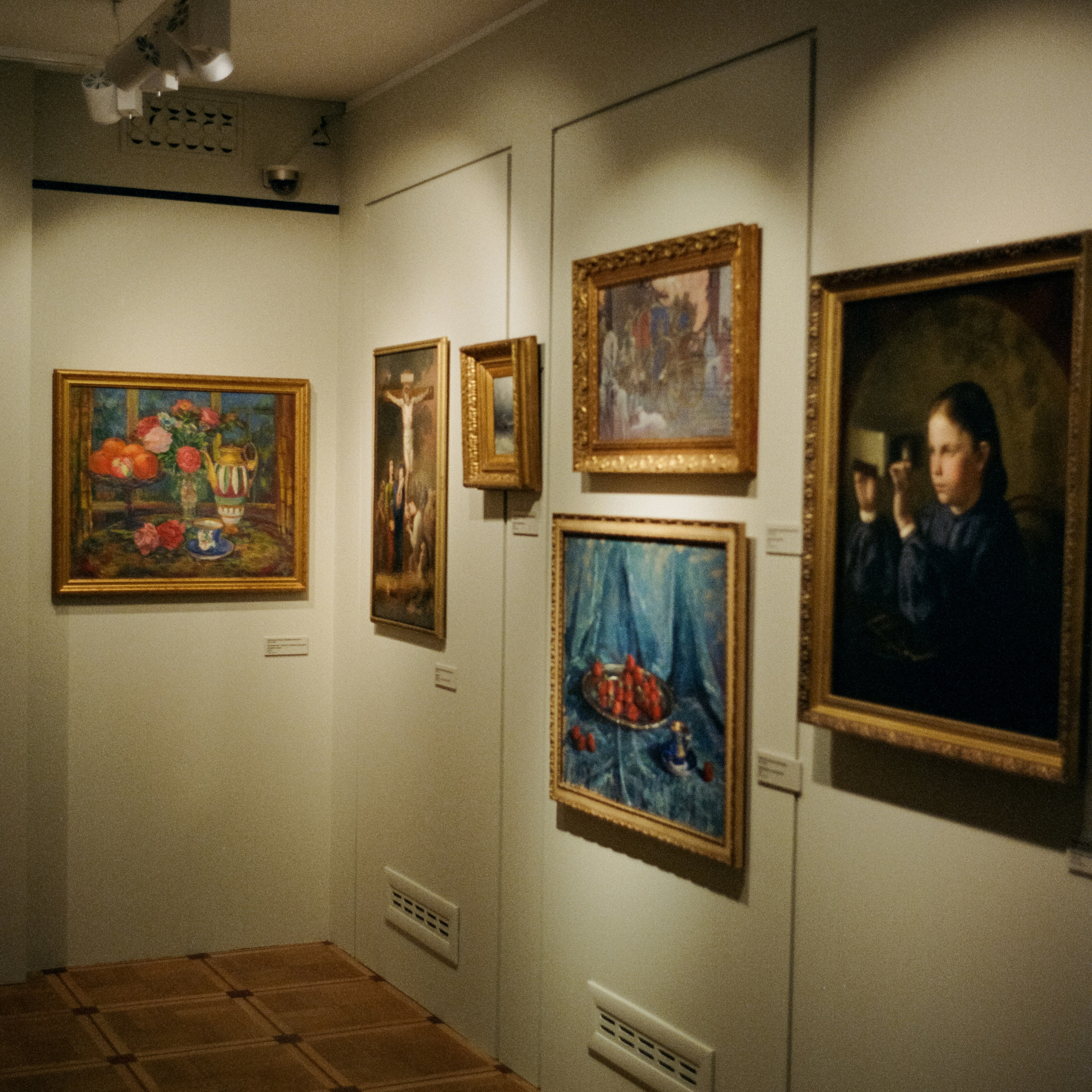 Музей Тропинина / Перспектива 500T (Kodak Vison 3 500T) / Contax G1