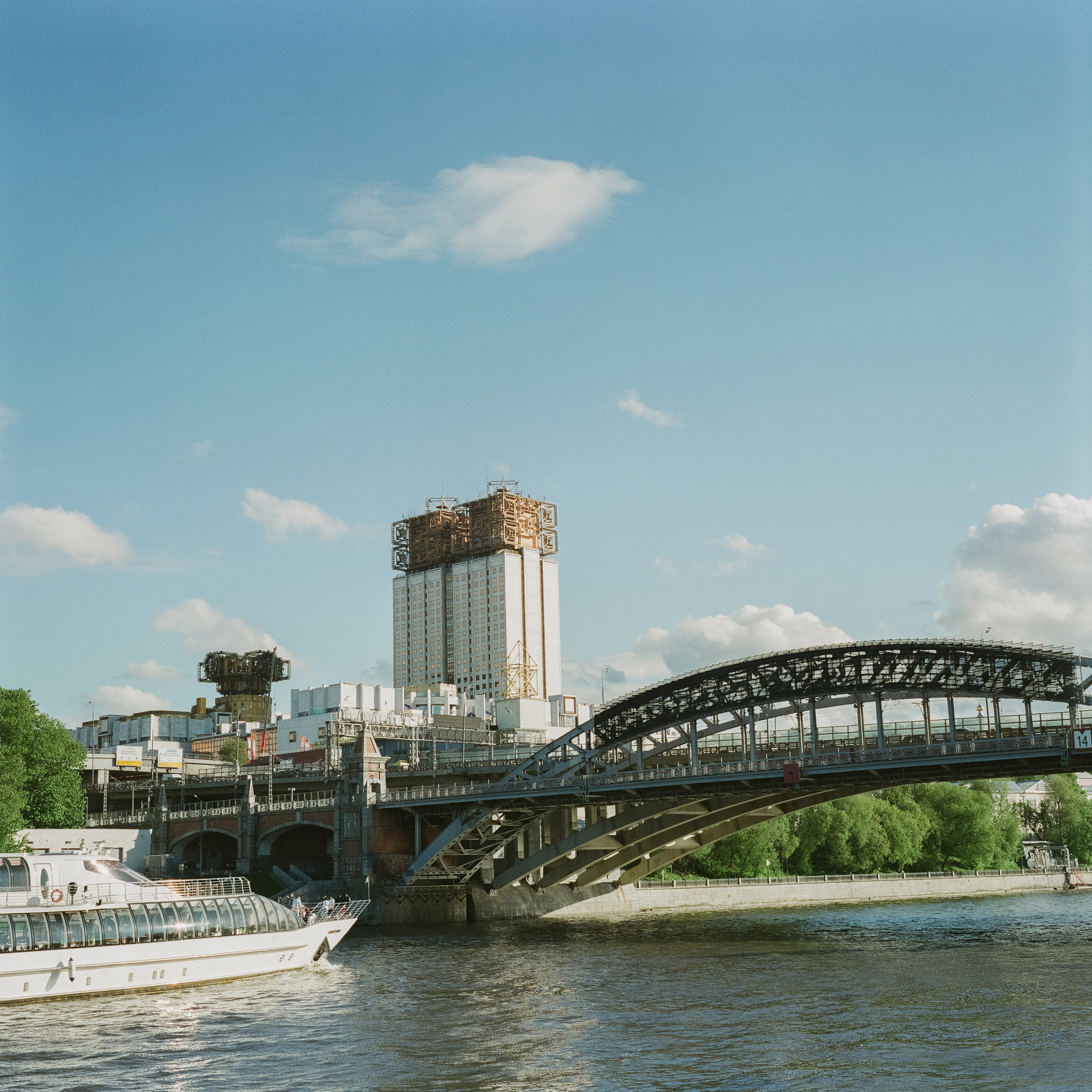 Фрунзенская набержная | Super Fujica-6 | Fujicolor Pro 400H