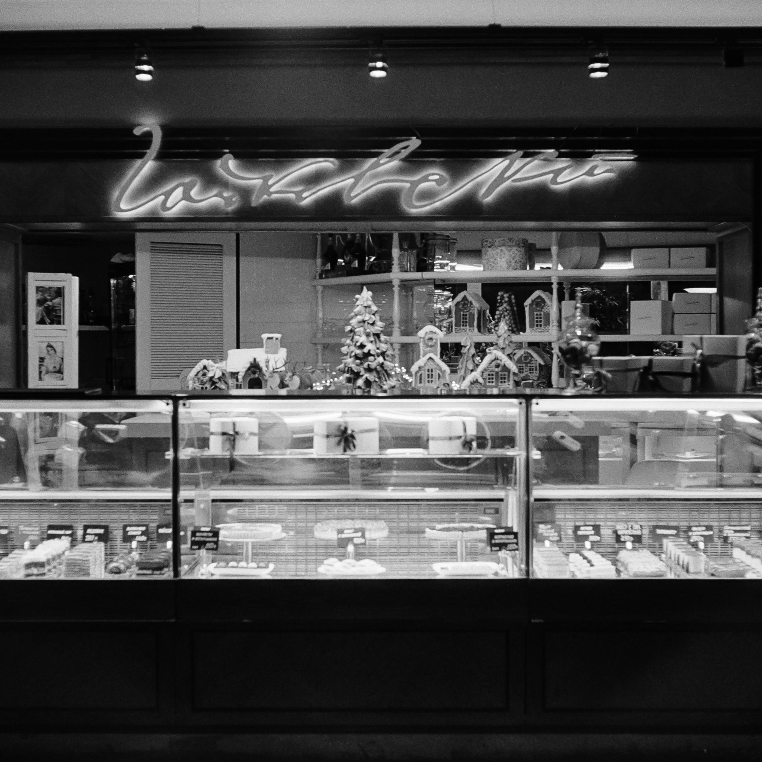 Yashica Electro 35 GSN / Ilford hp5 plus