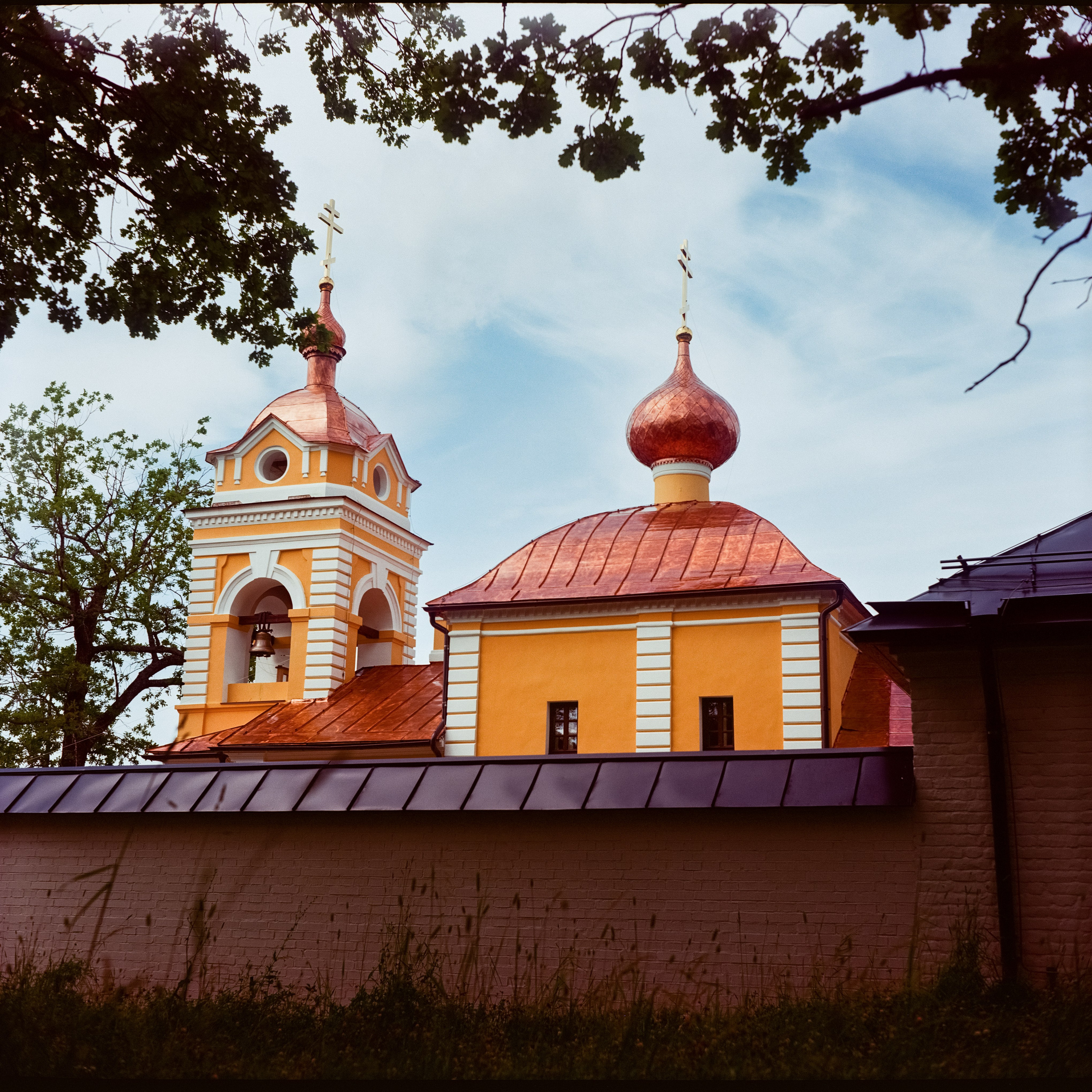 Коневский монастырь / Kodak Ektar 100 (просрочка) / Super Fujica-6