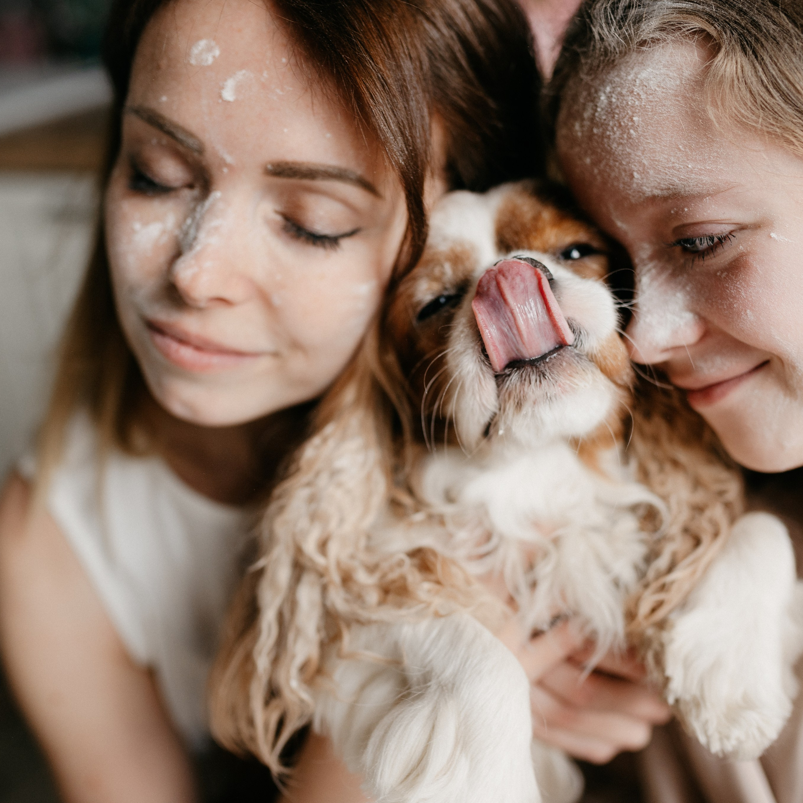 Даша, Диана, Дебби и маленькая крыска