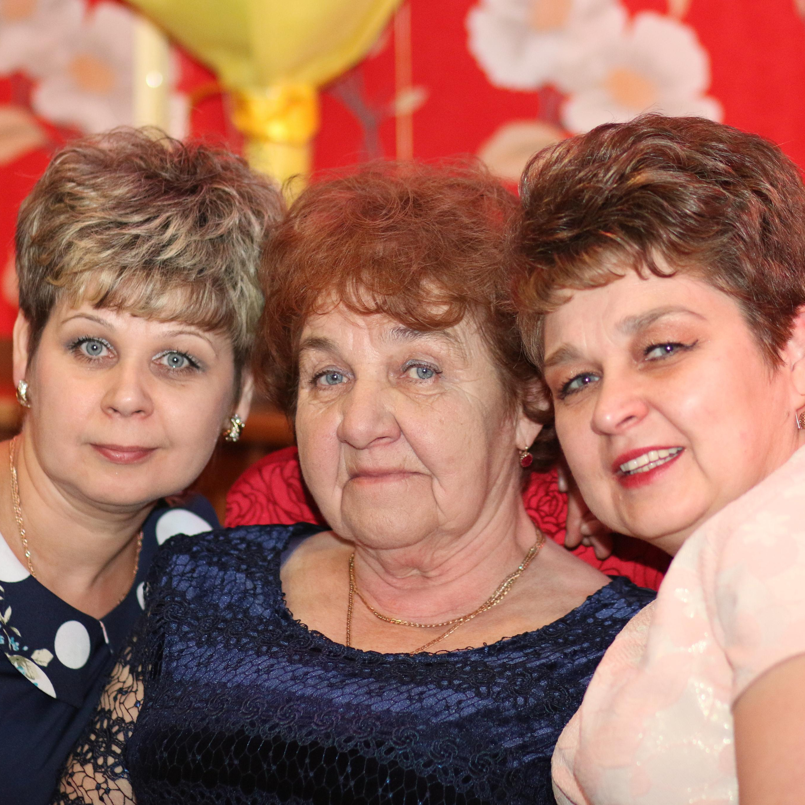 Спасибо, что Вы выбрали меня своим фотографом. Буду благодарна и очень. Фотограф Григорьева Ольга. Портретная, семейная съёмка, Love Stori, видеосъёмка в городе Чита. Выпускные альбомы, фотокниги