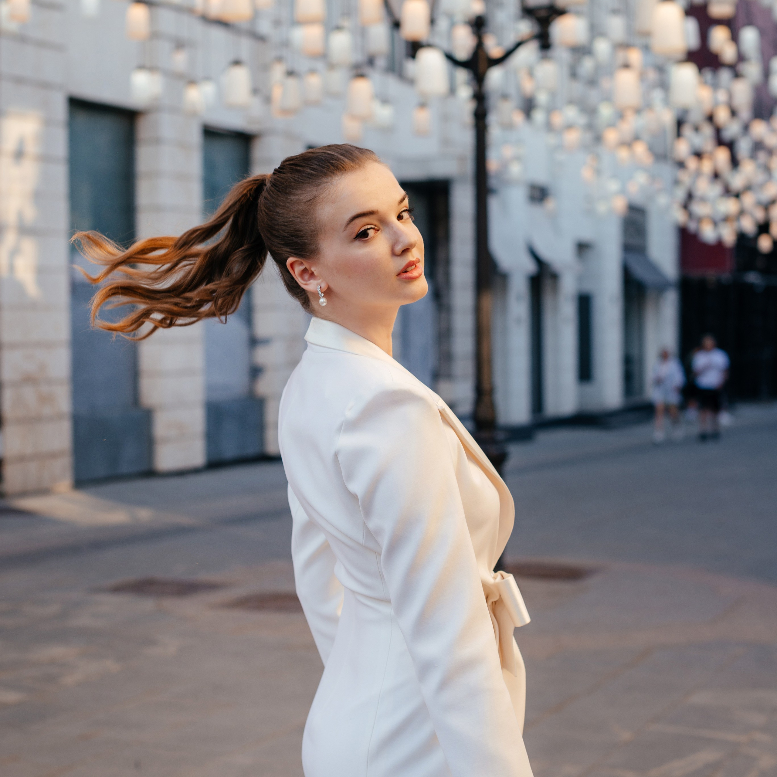 Александра. Центр.