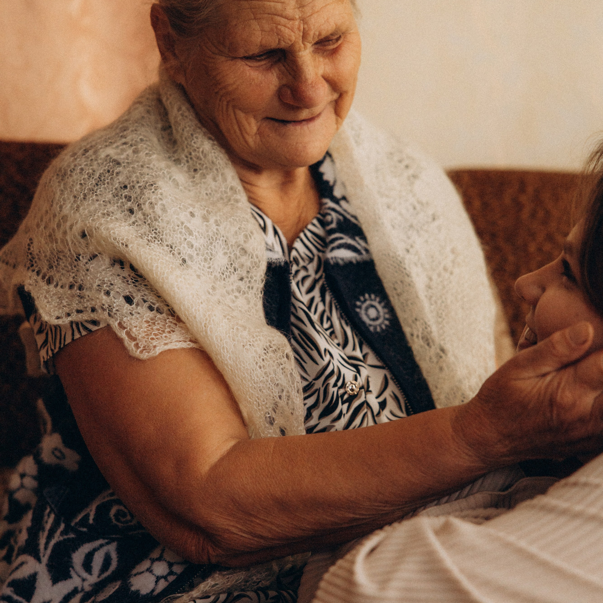 Аня и бабушка