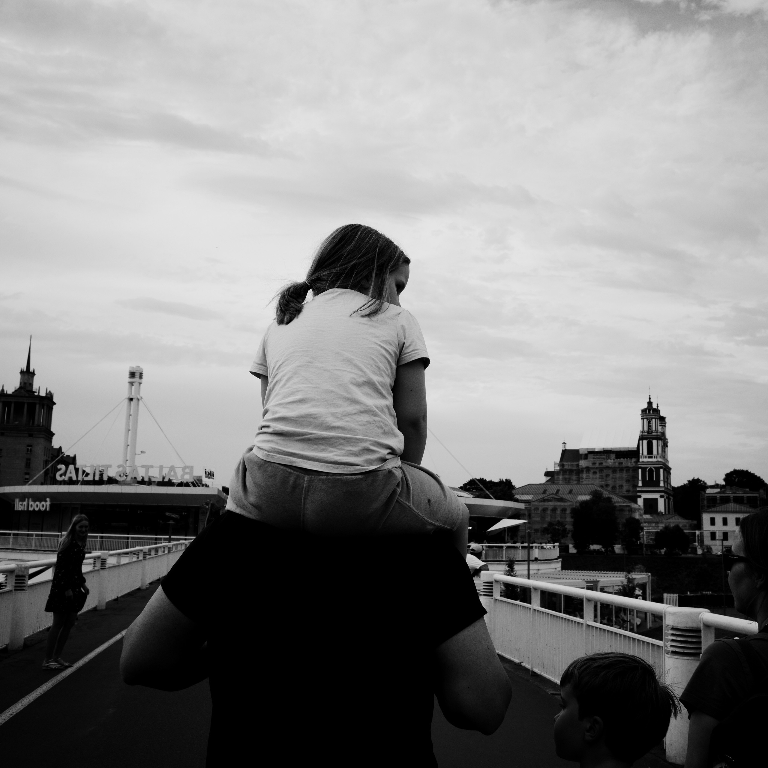 Street. Maxim Haritonchik — photographer