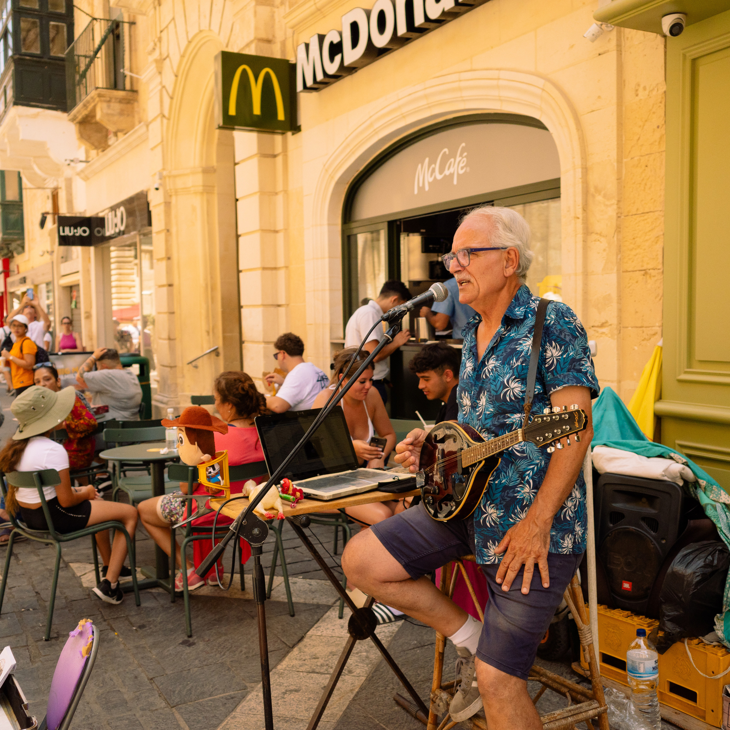 Street. Maxim Haritonchik — photographer