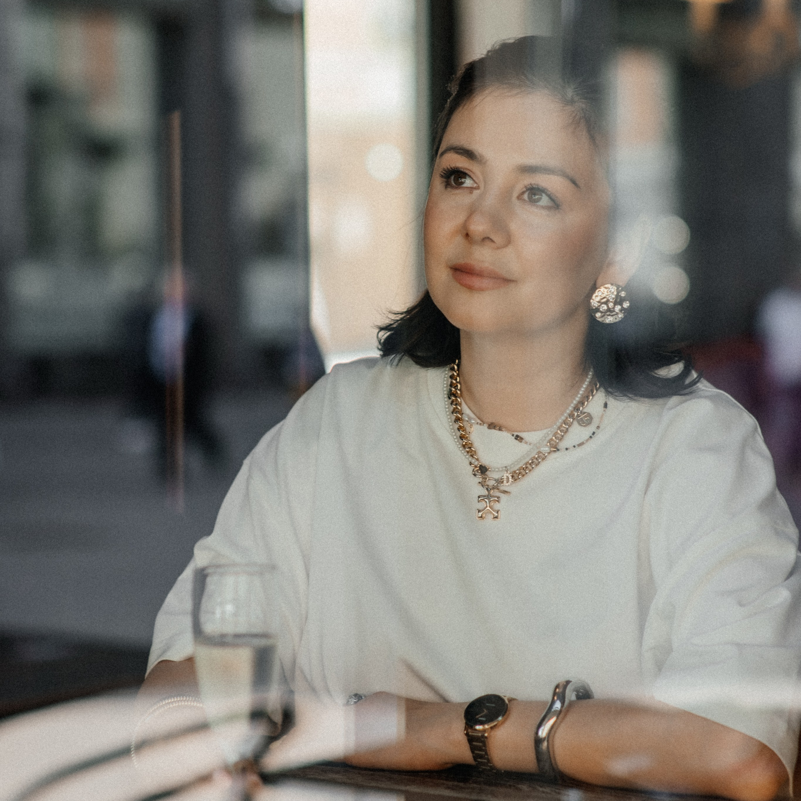 Дина — прогулка