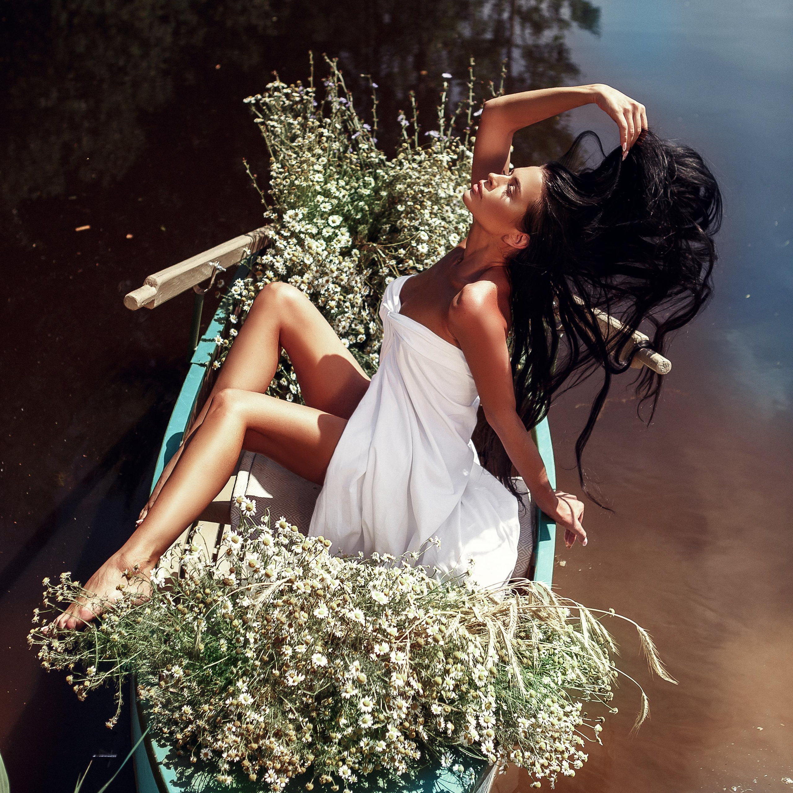 Лодка. Завтрак.