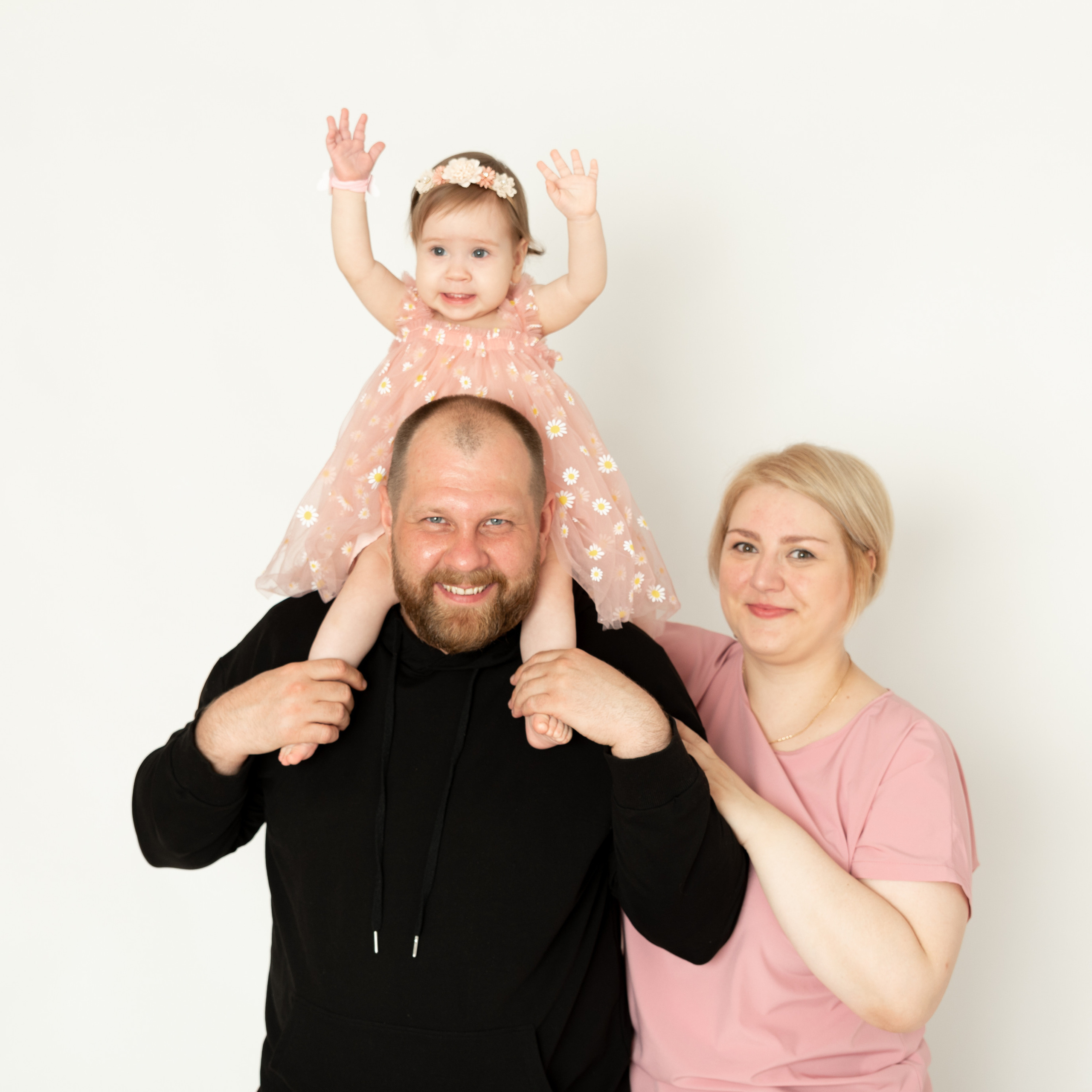 Отзывы. Фотограф новорожденных в Нижневартовске Лара Курдюкова