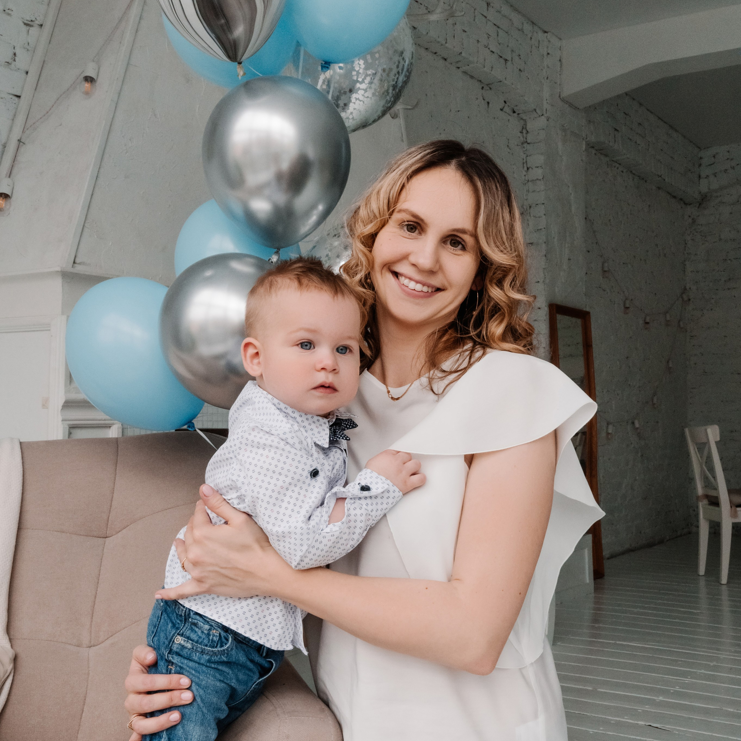 Семейная в фотостудии. Фотограф новорожденных малышей в Санкт-Петербурге