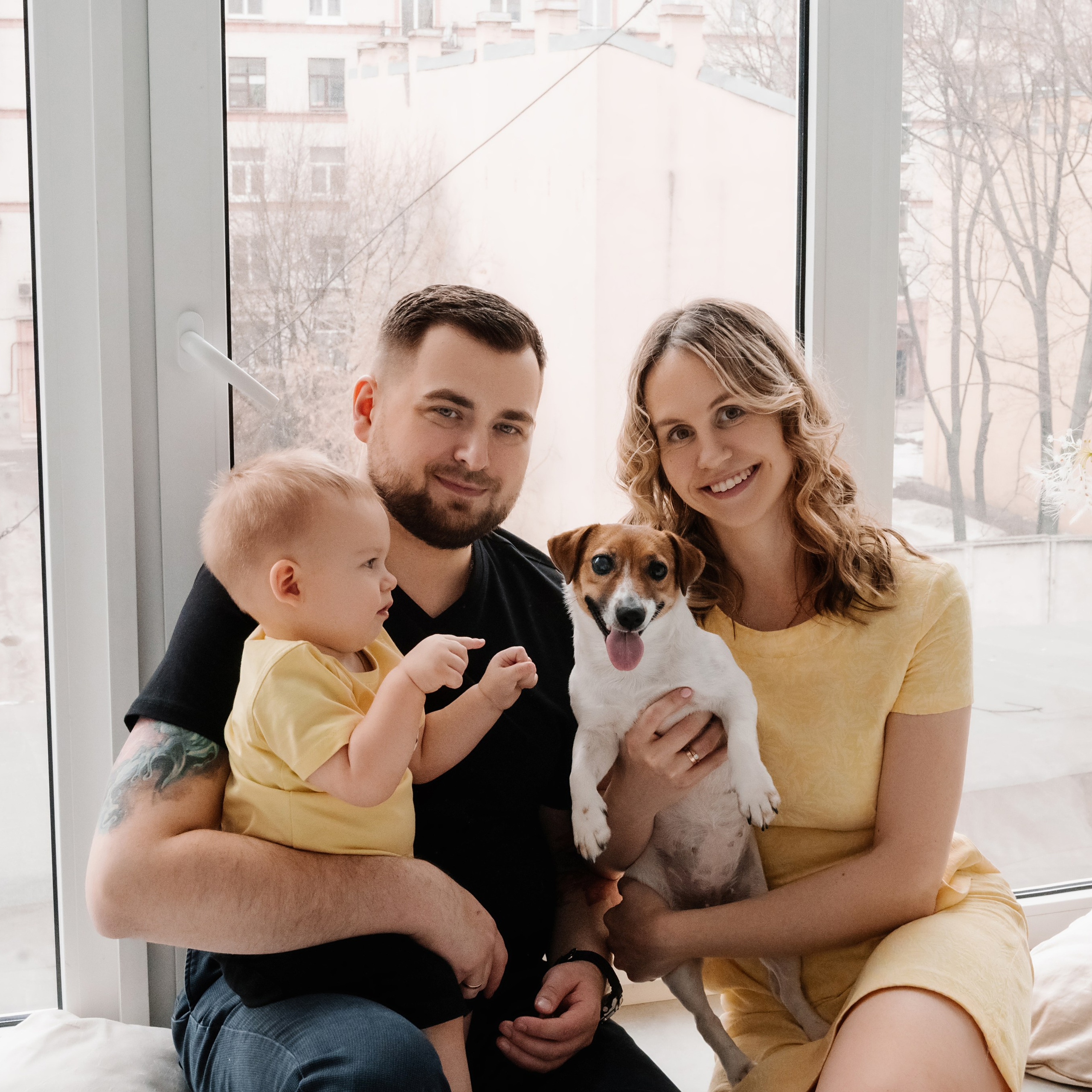 Семейная в фотостудии. Фотограф новорожденных малышей в Санкт-Петербурге