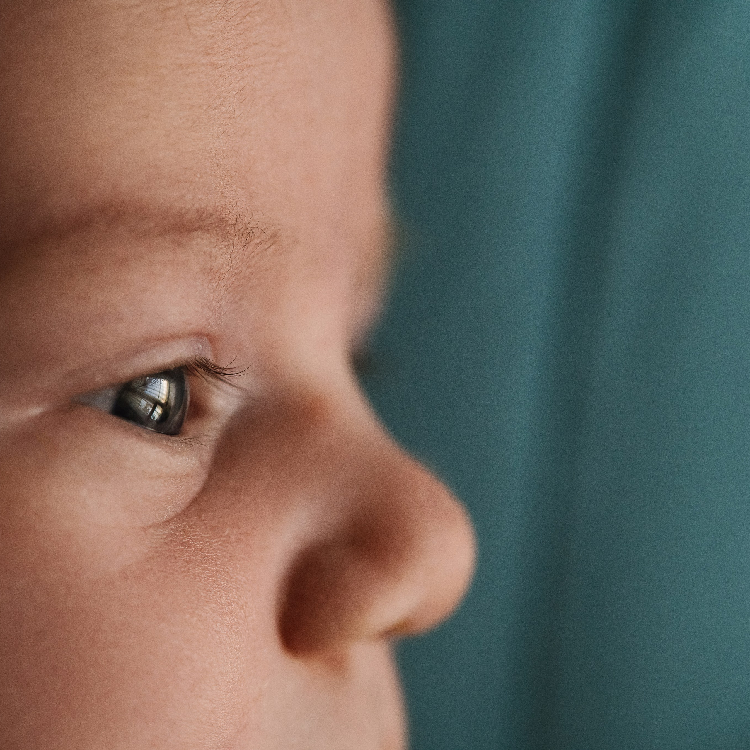 Лайфстайл позирование. Фотограф новорожденных малышей в Санкт-Петербурге