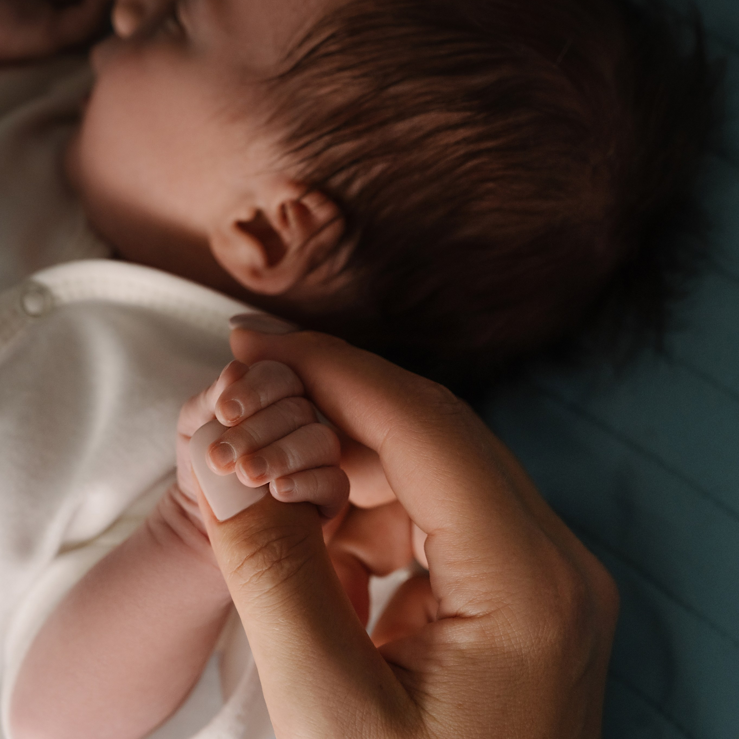 Лайфстайл позирование. Фотограф новорожденных малышей в Санкт-Петербурге