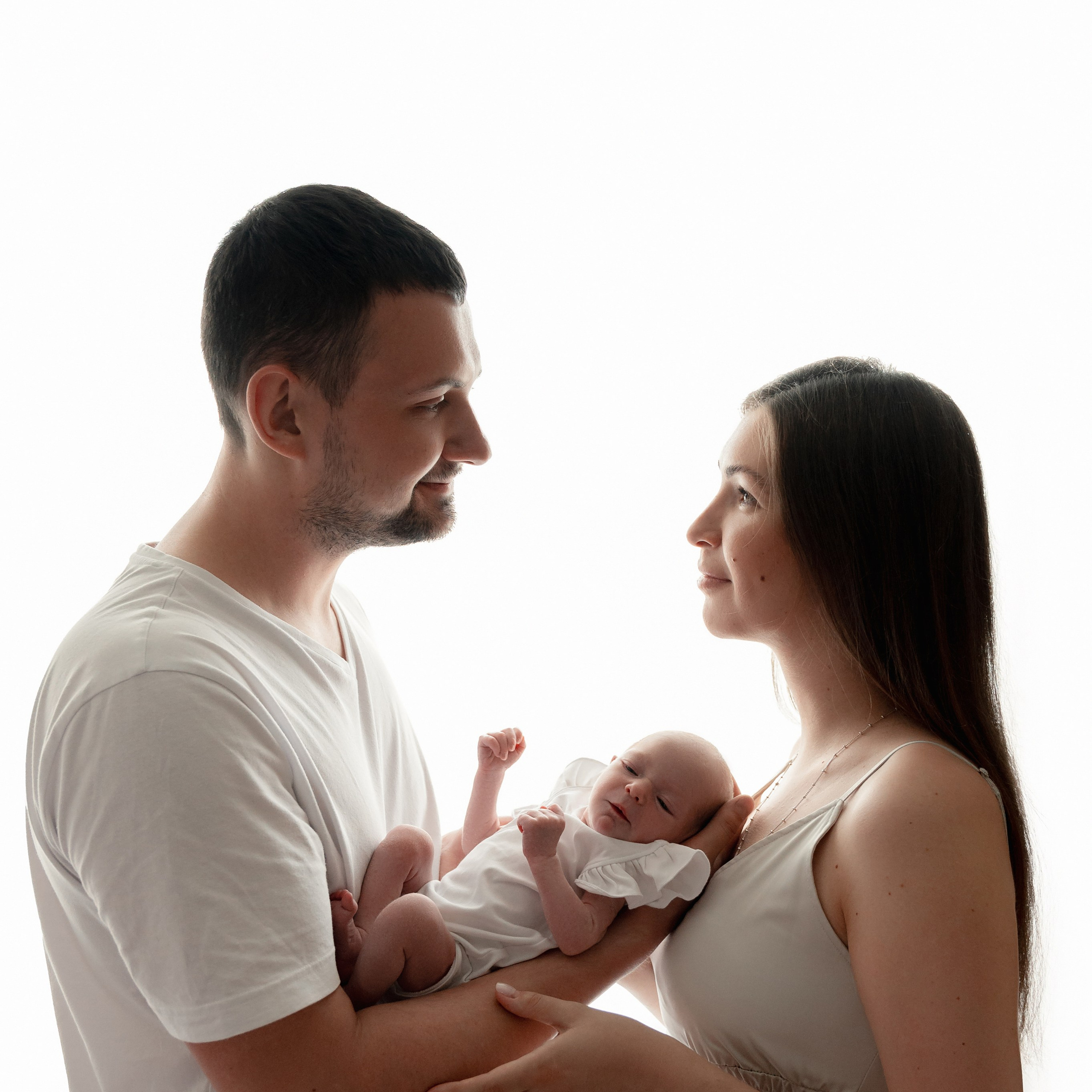 Семейные кадры с новорожденными. Фотограф новорожденных малышей в Санкт-Петербурге