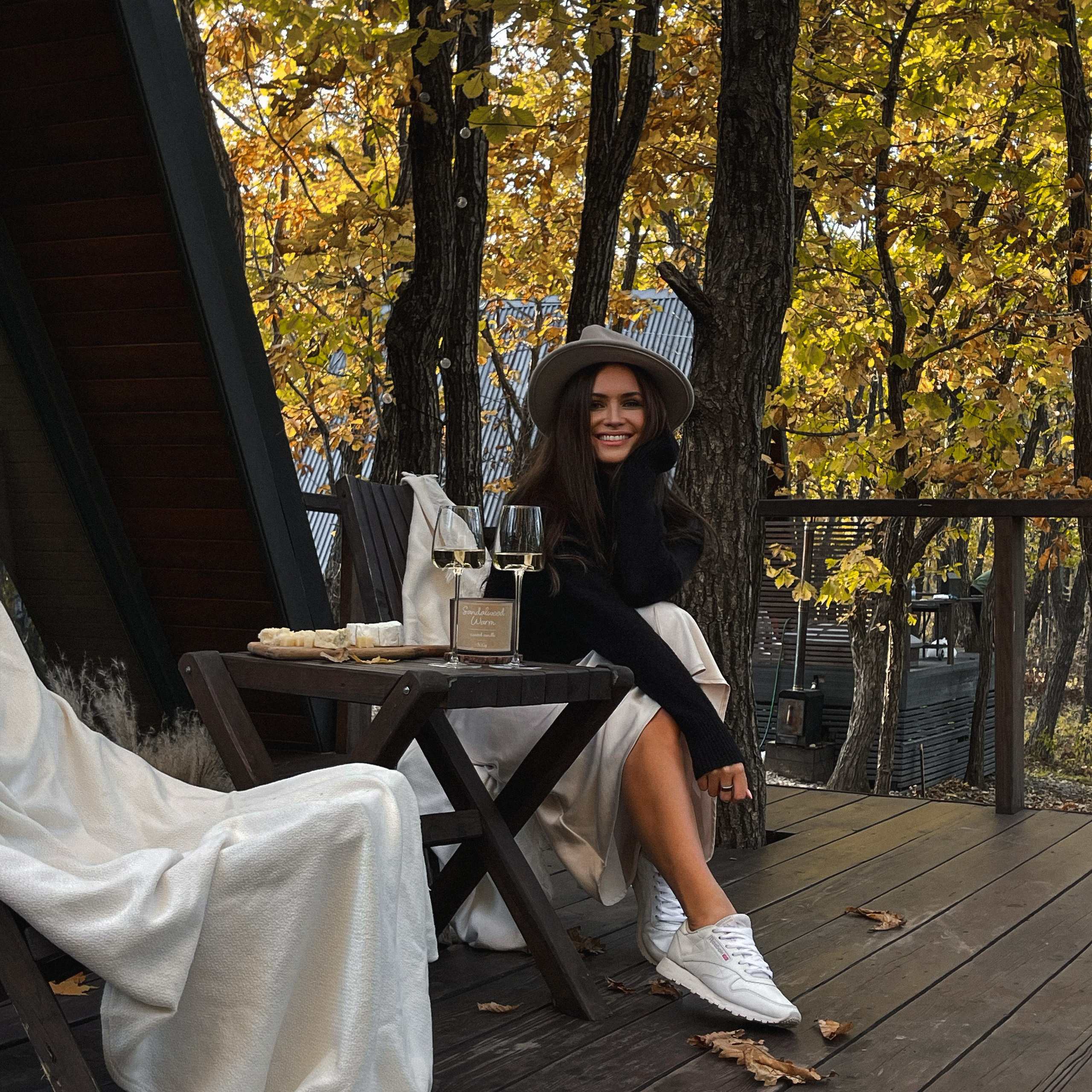 Осенняя контент-съемка для La Frame Glamping (mobile photo). Мобильный фотограф Владивосток