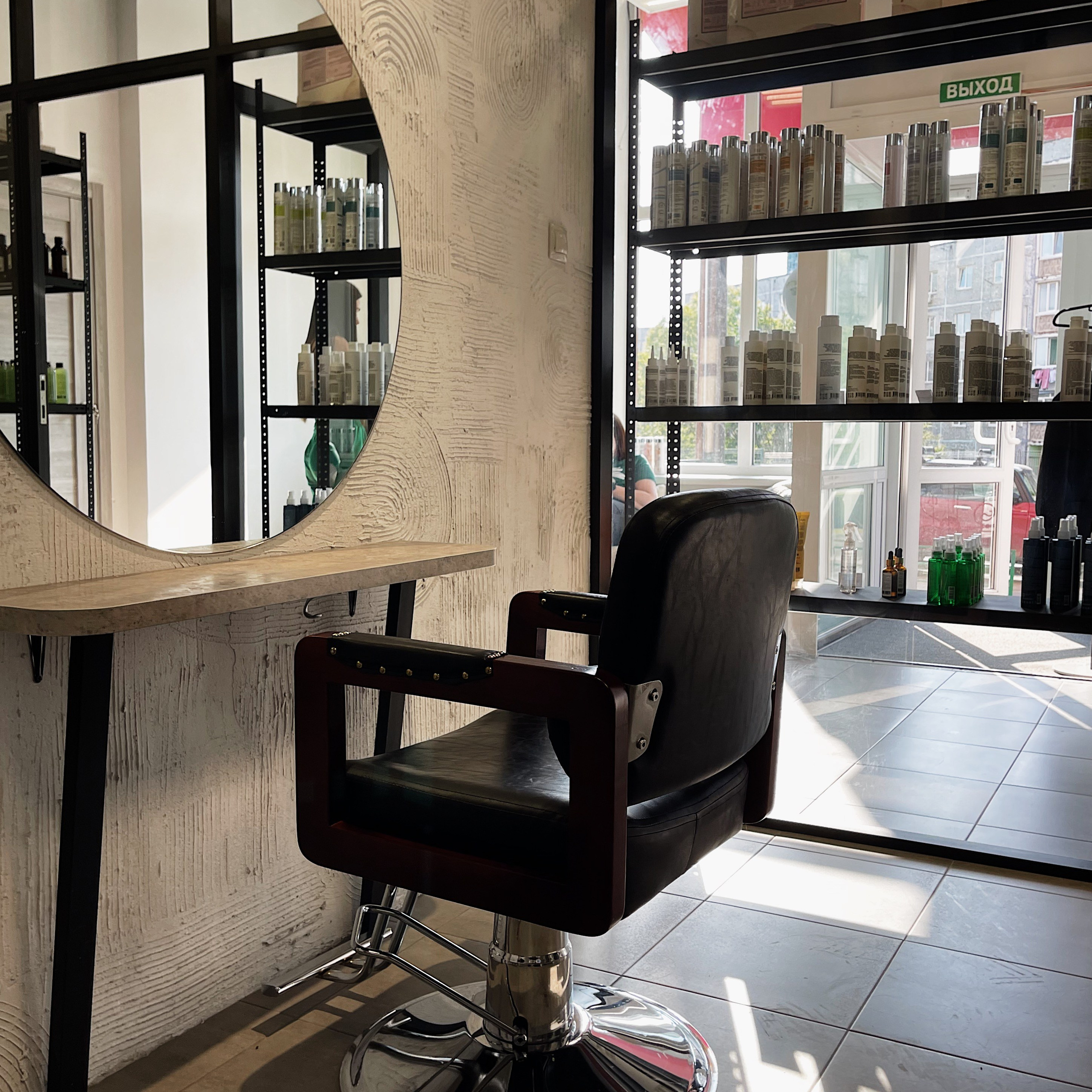 Контент-съемка для для салона красоты. Мобильный фотограф Владивосток