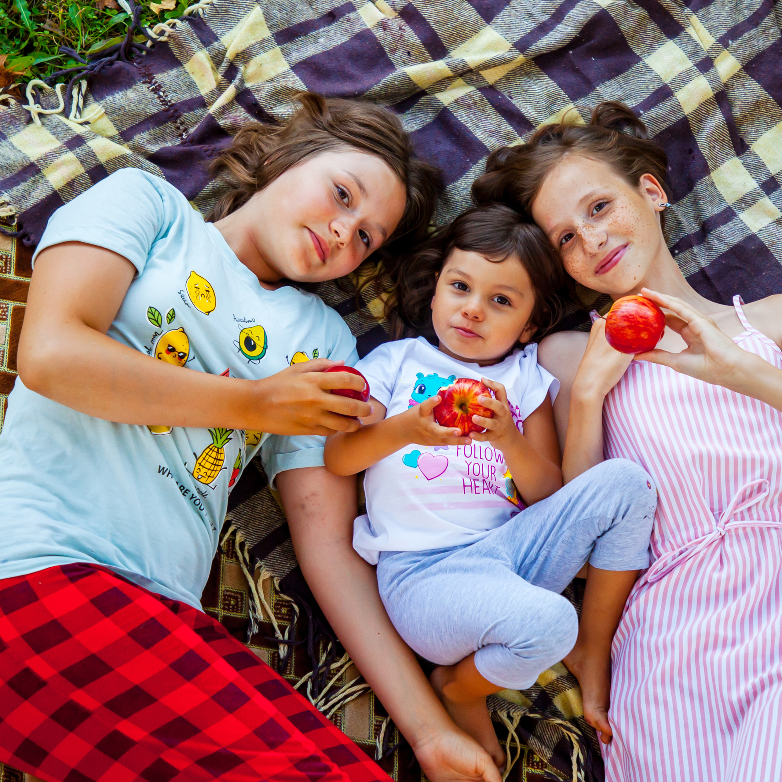 Семейная съёмка в ботаническом саду