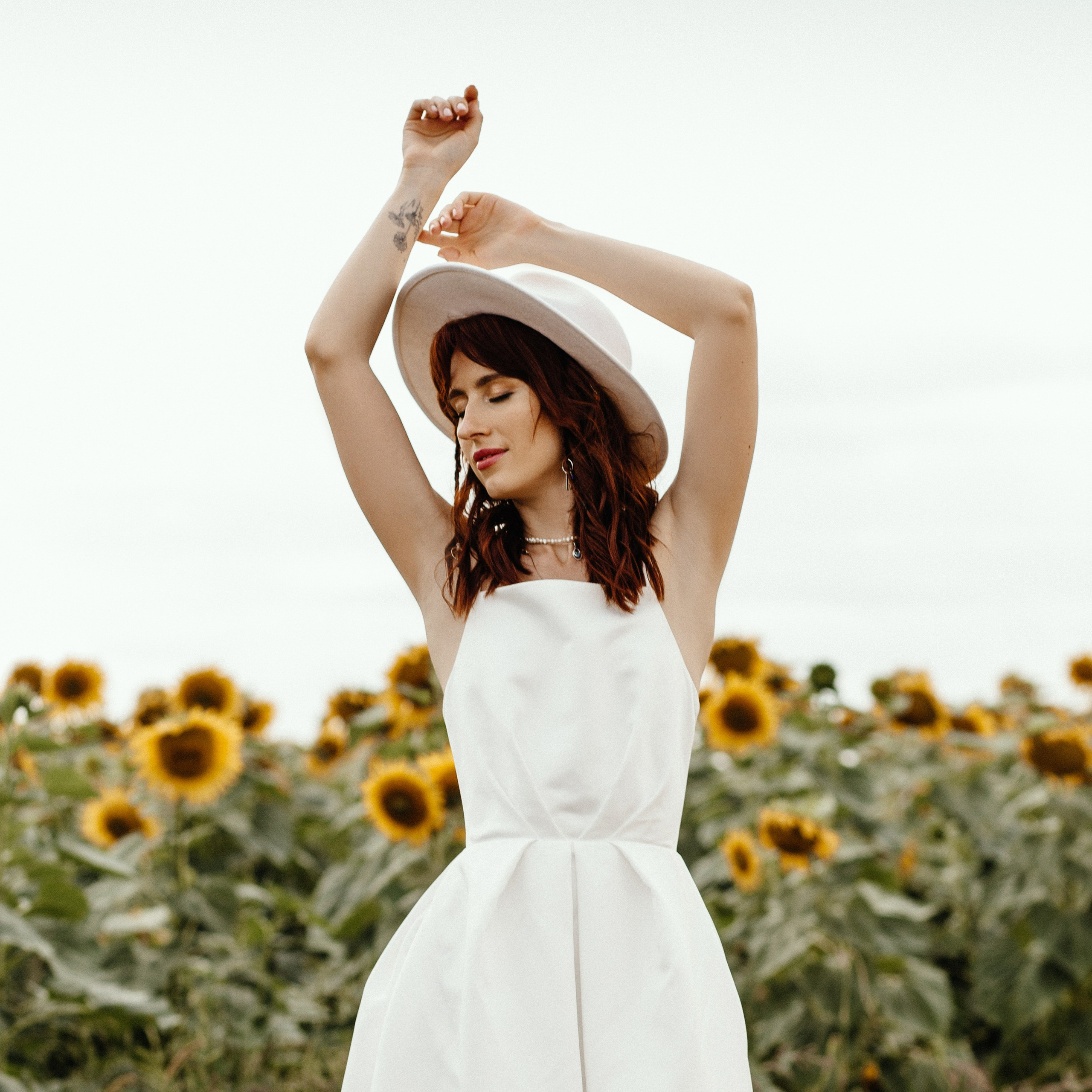 Солнце в подсолнухах