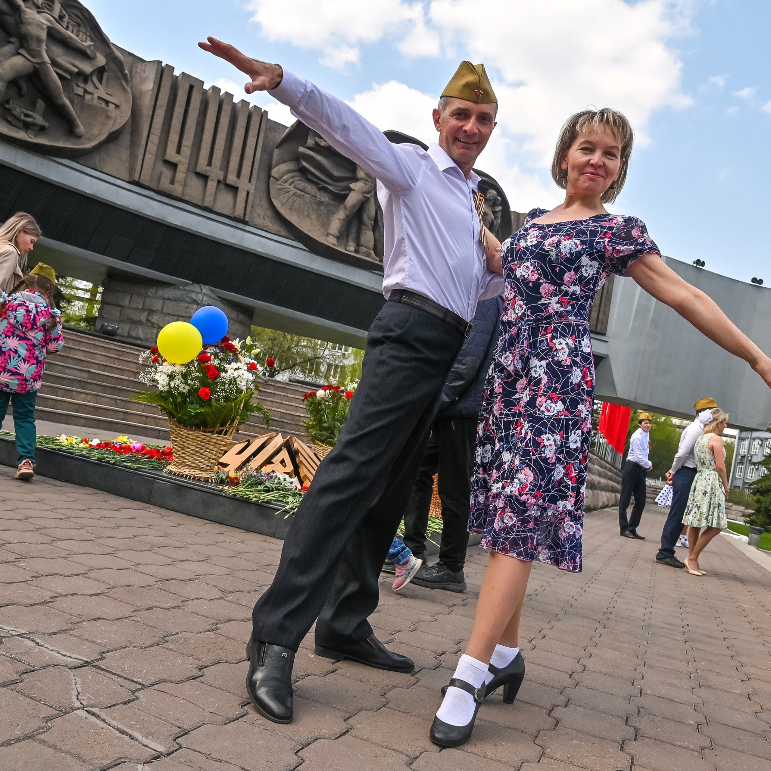 Всеобщий «Хастл-флешмоб» 9 Мая 2022 года