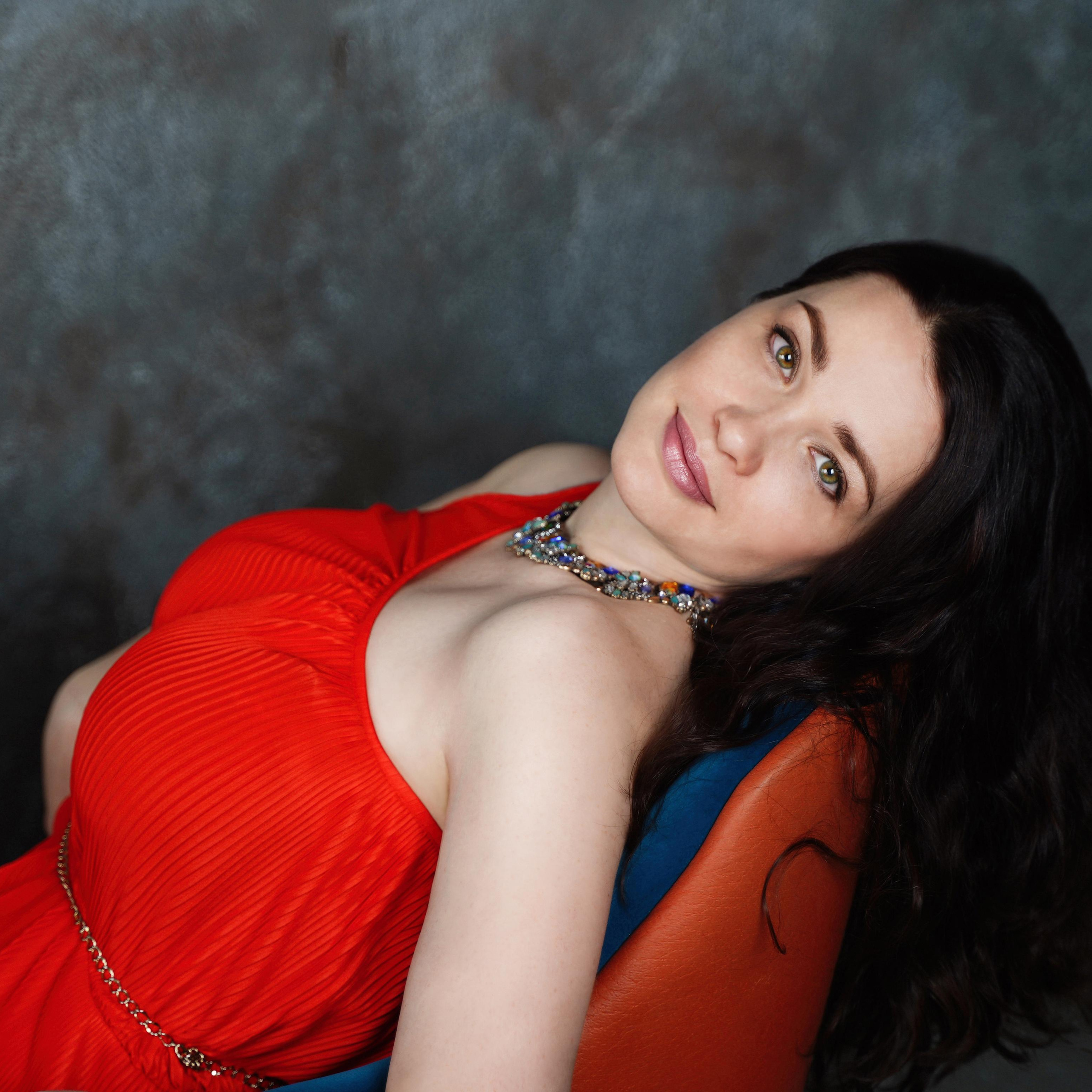 Lady in red. Женственность. Фотосессия для Женщин. Женский фотограф. Ульяна Палама. Uliana Palama