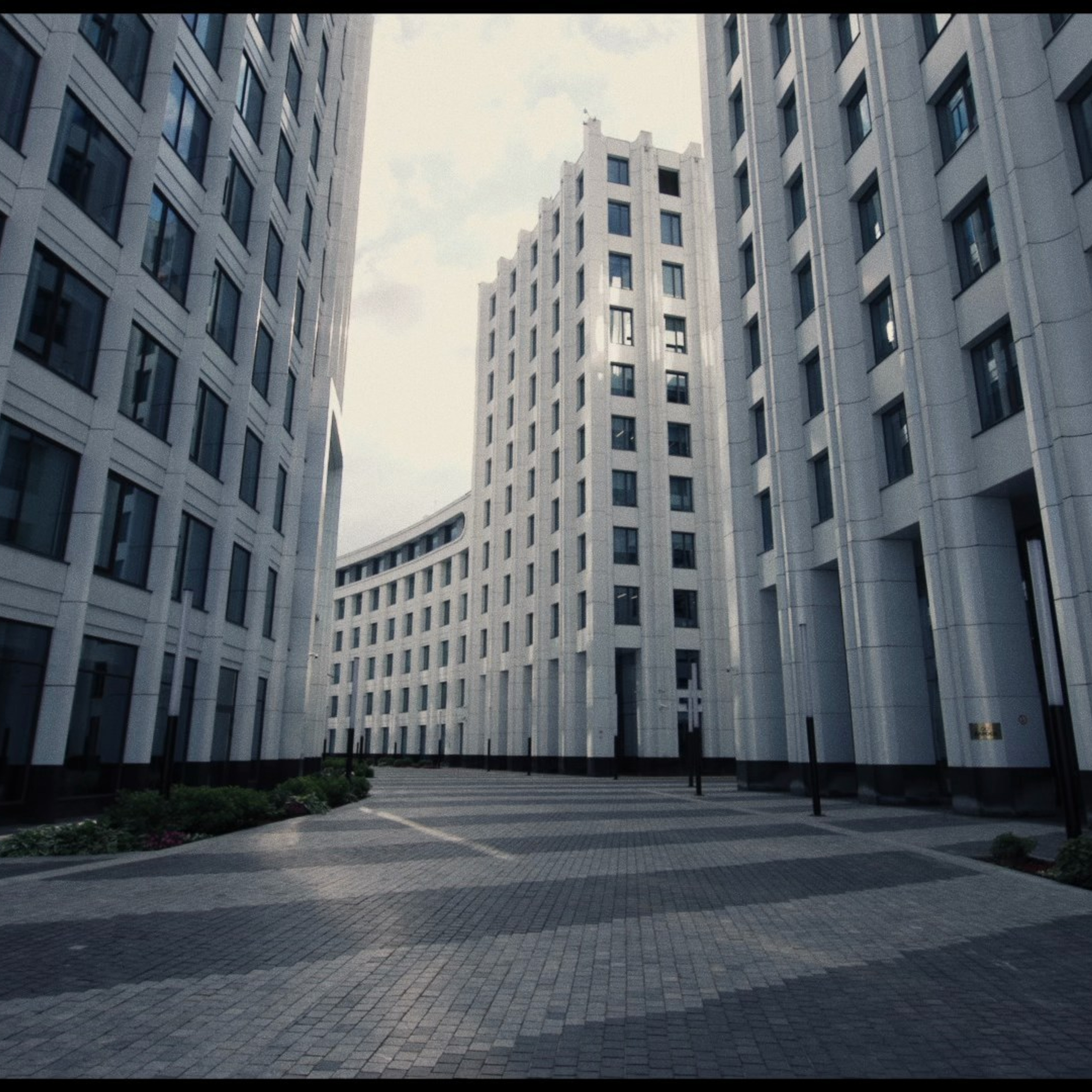Видео. Ваня Стамина, режиссер и фотограф из Москвы. Снимаю рекламу, музыкальные клипы, фильмы и коммерческие проекты