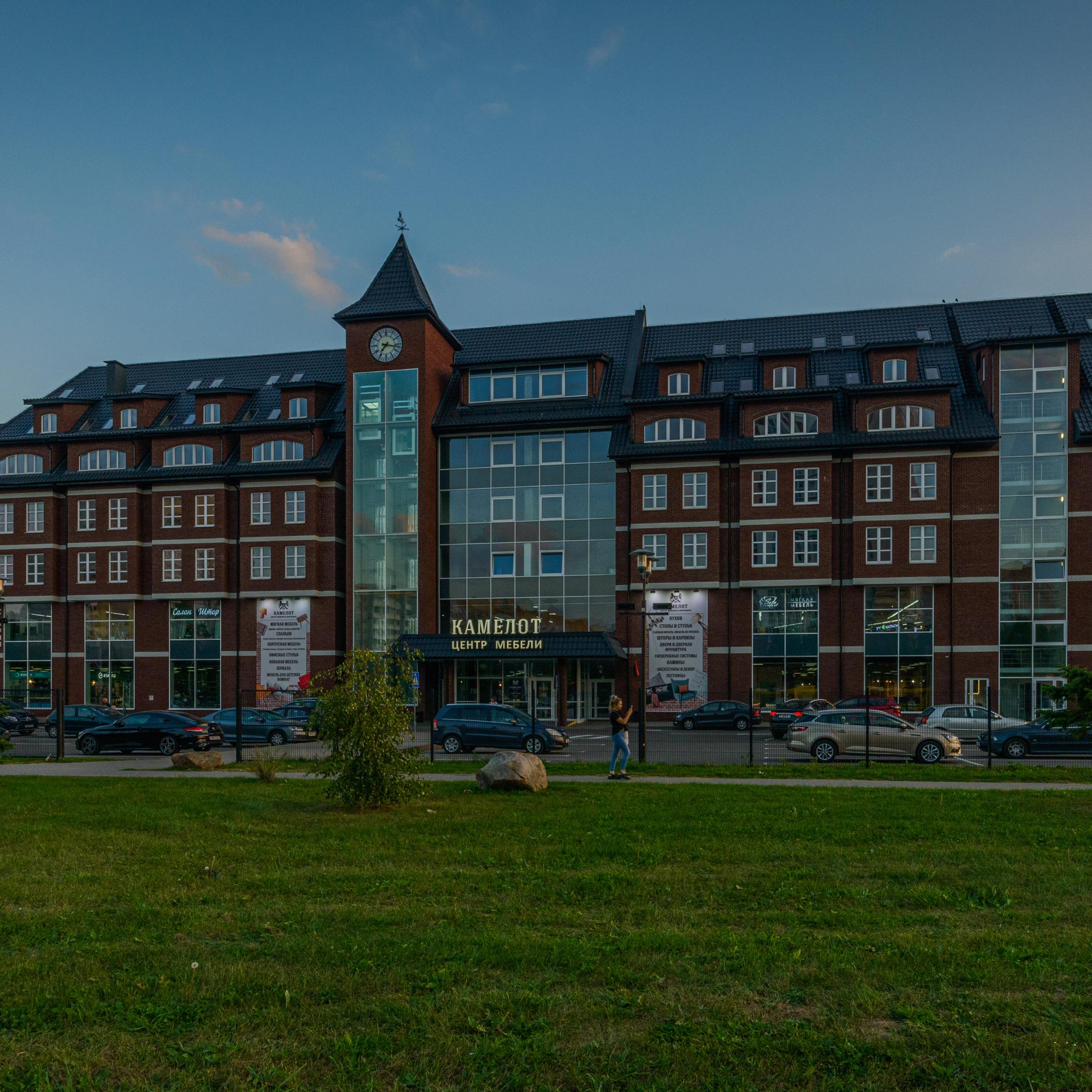 Архитектурная фотосъемка — Центр Мебели «Камелот» г. Минск