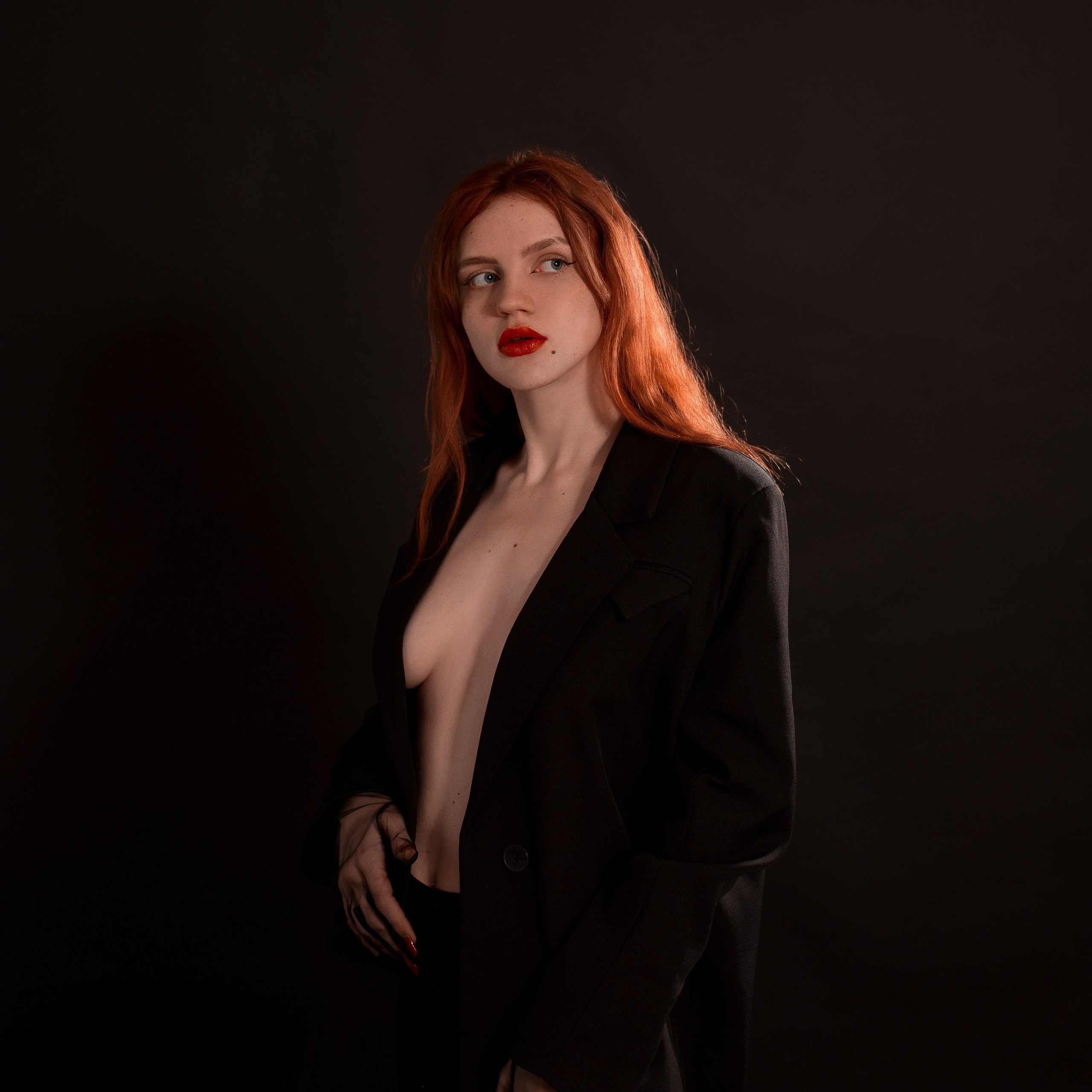 Фотосессия в низком ключе в Севастополе