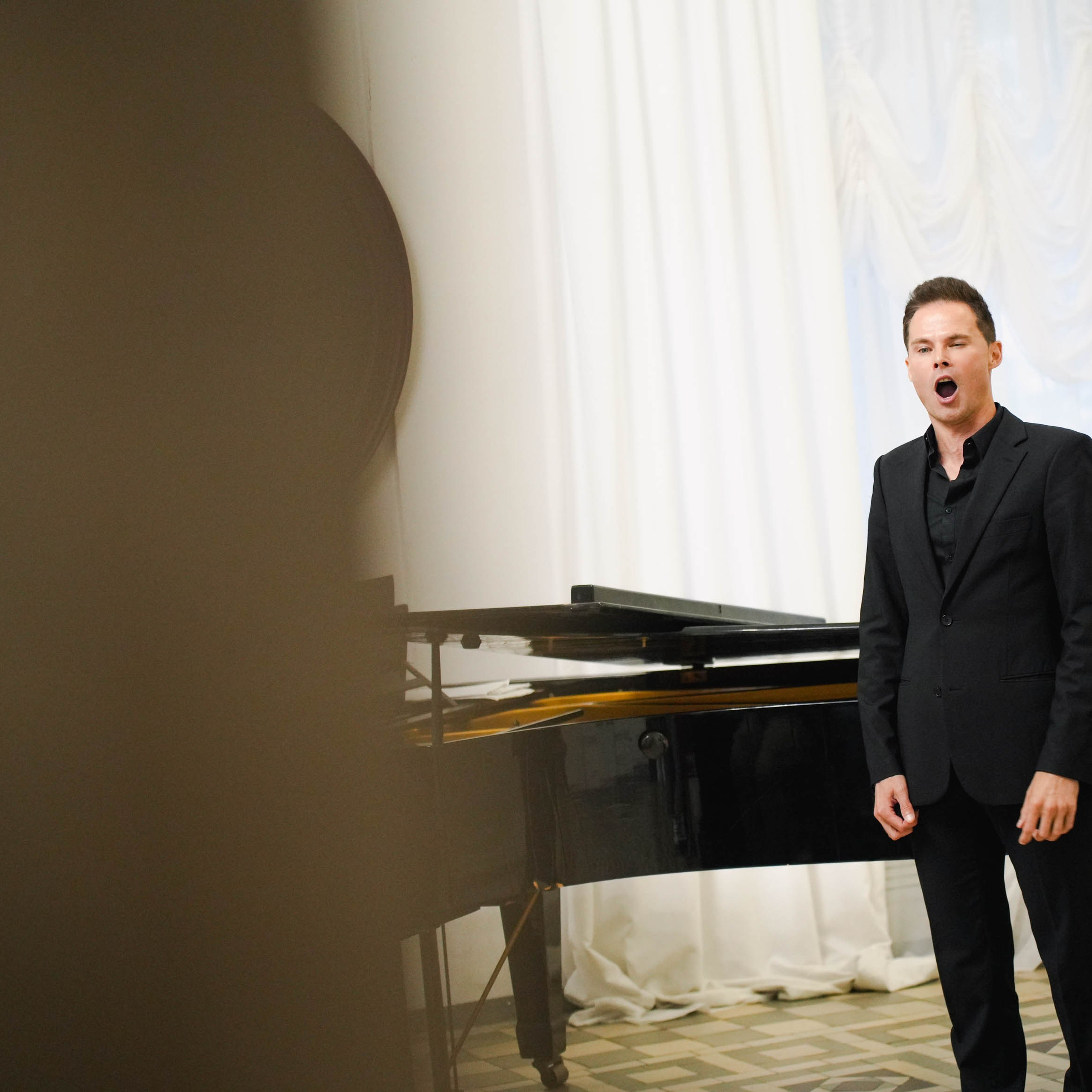 Концерт Владимира Троценко «На крыльях театра». Спортивный и репортажный фотограф в Иваново Сергей Силкин