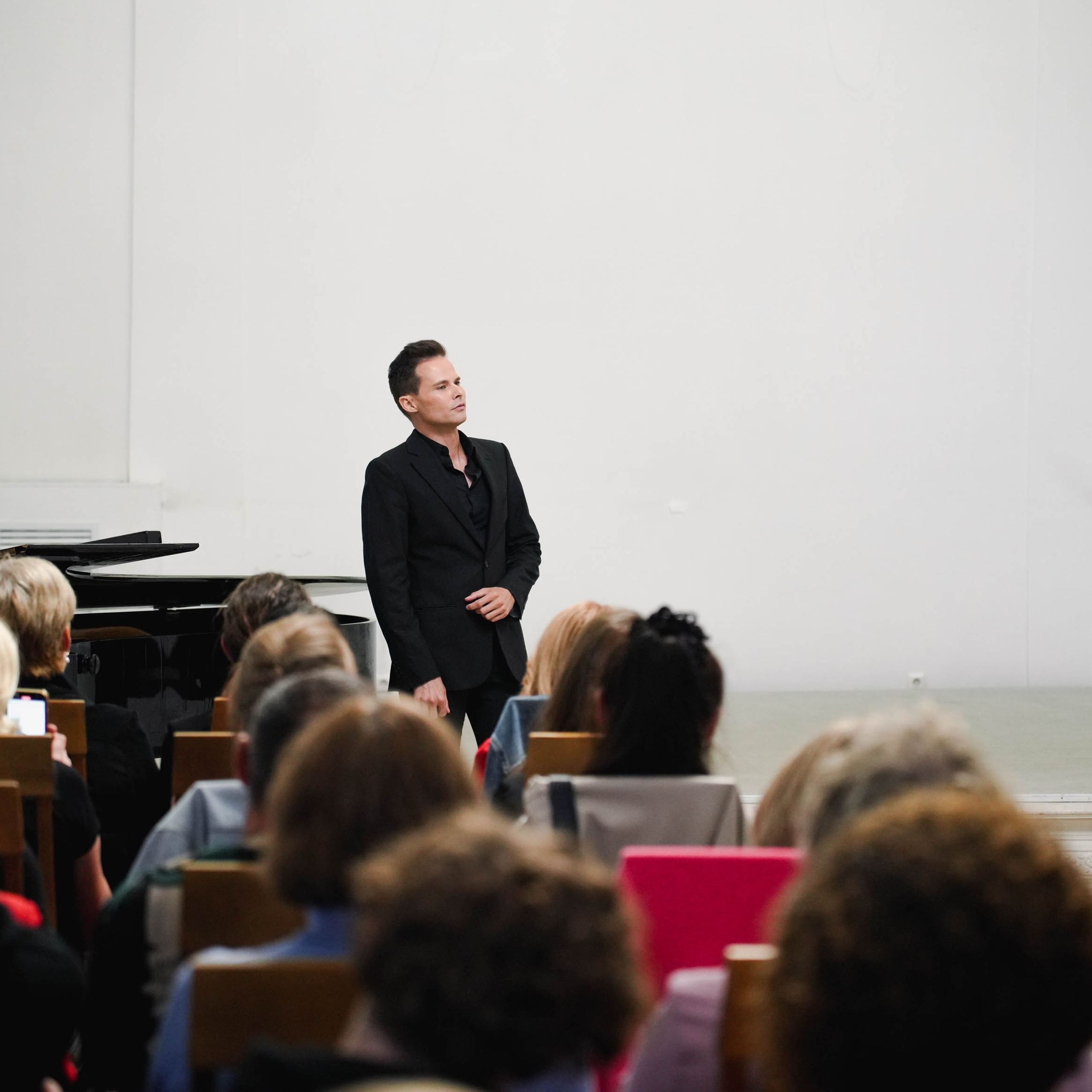 Концерт Владимира Троценко «На крыльях театра». Спортивный и репортажный фотограф в Иваново Сергей Силкин