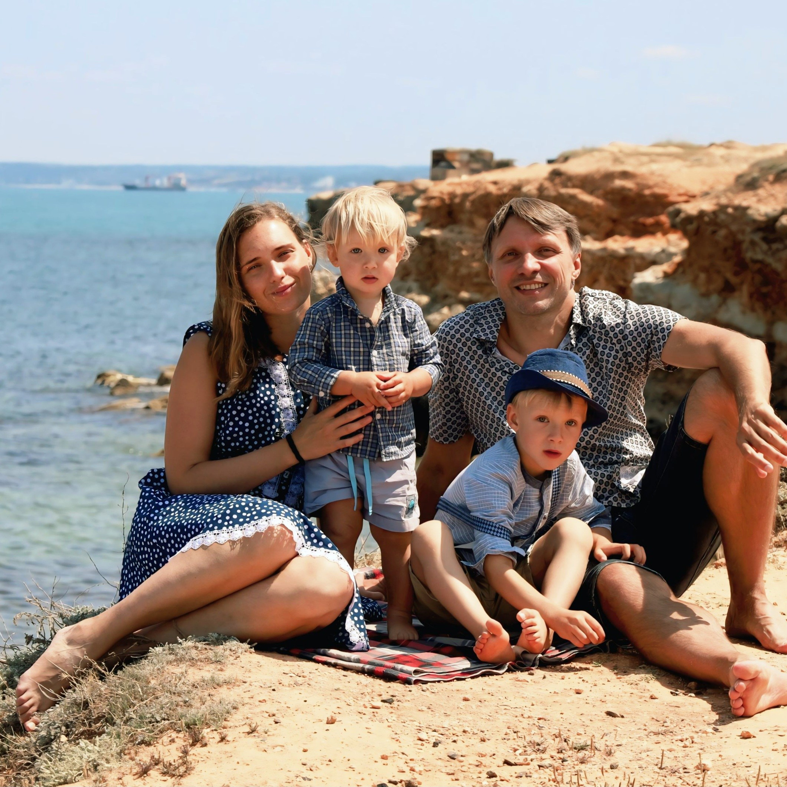 Семья и море