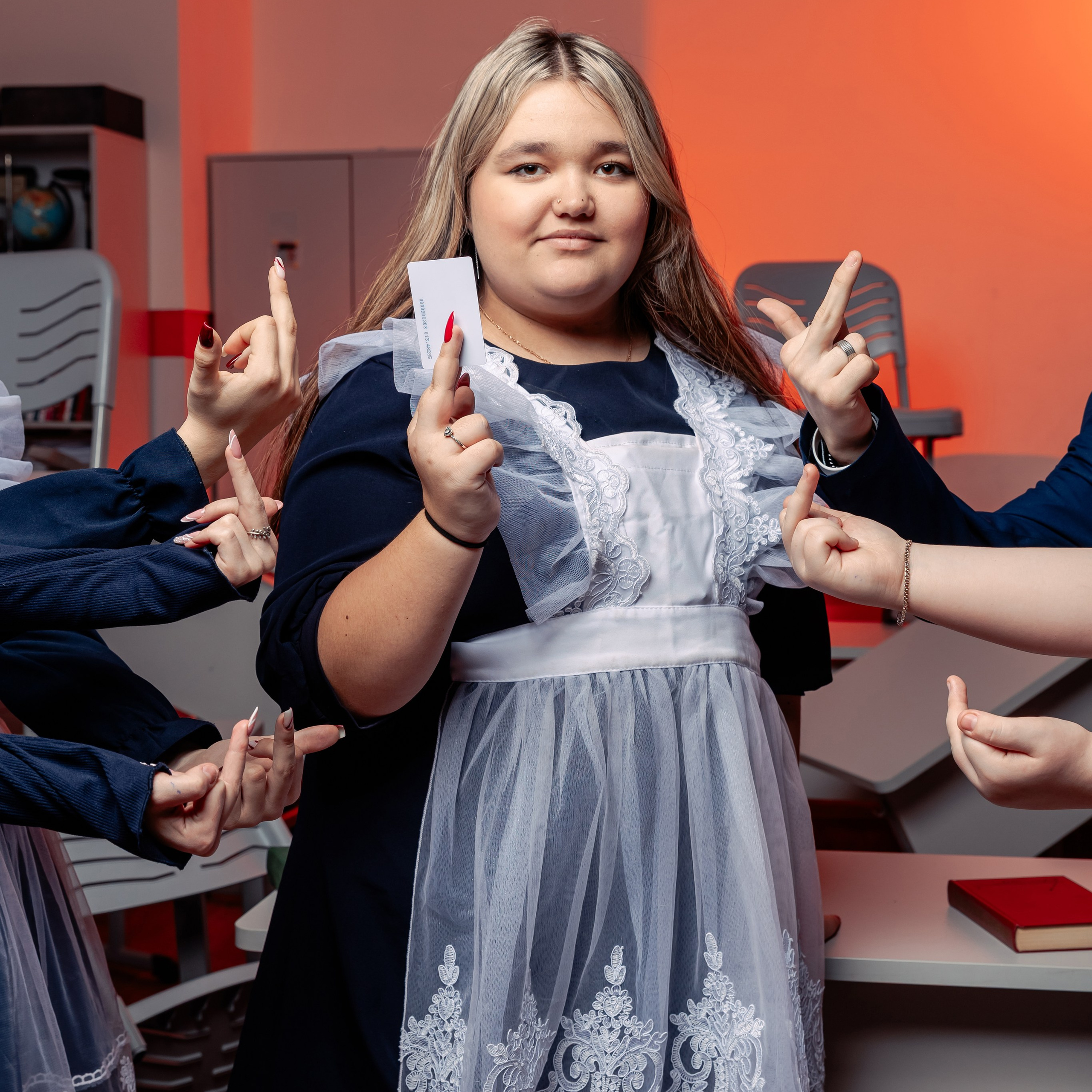 Позирование портреты. Выпускные альбомы для детского сада и школы