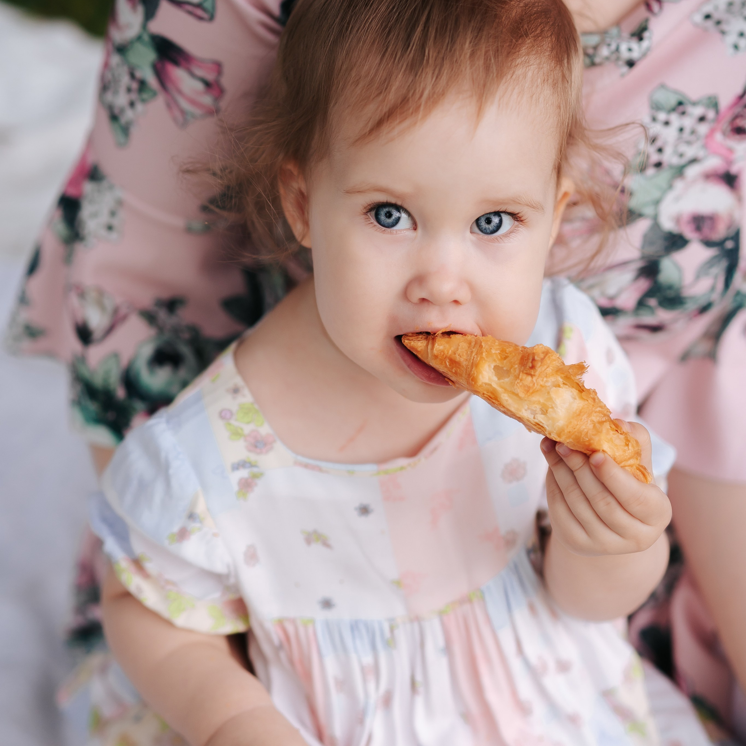 Евангелина с&nbsp;мамой в&nbsp;парке