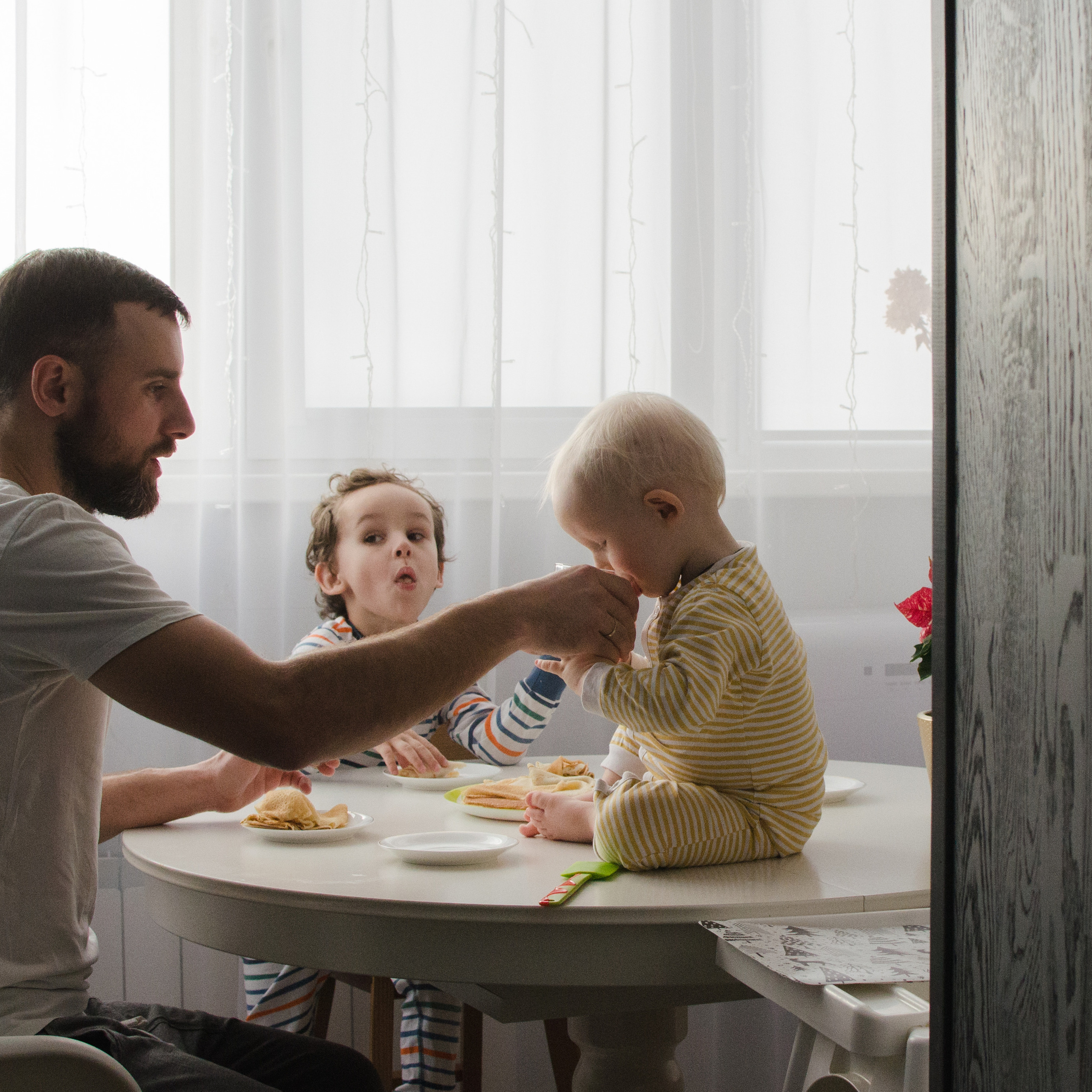 В гостях у Алёны и Никиты. Семейный фотограф в Омске Смирнова Светлана