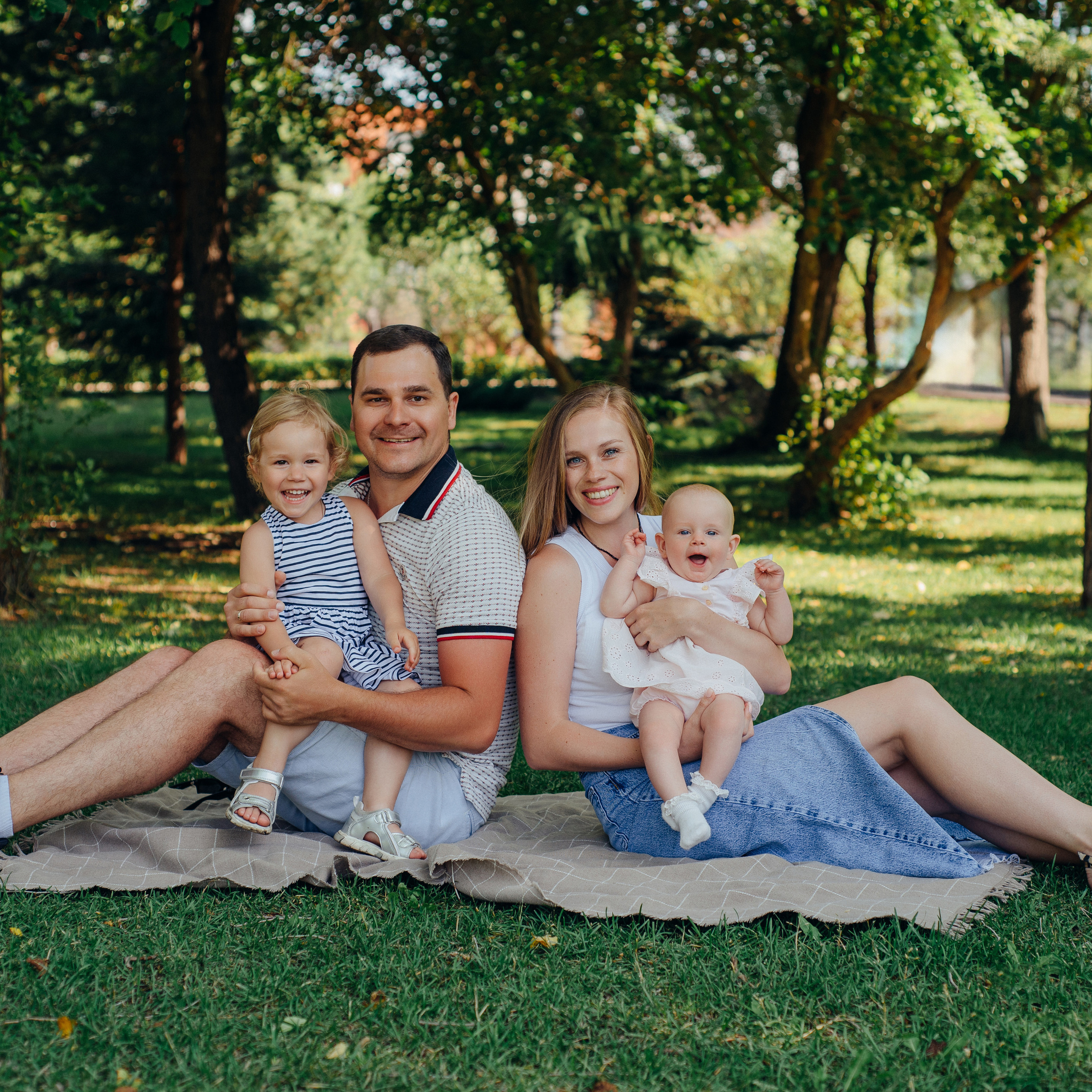 Аня, Саша, Маша, Варя. Семейный фотограф в Омске Смирнова Светлана