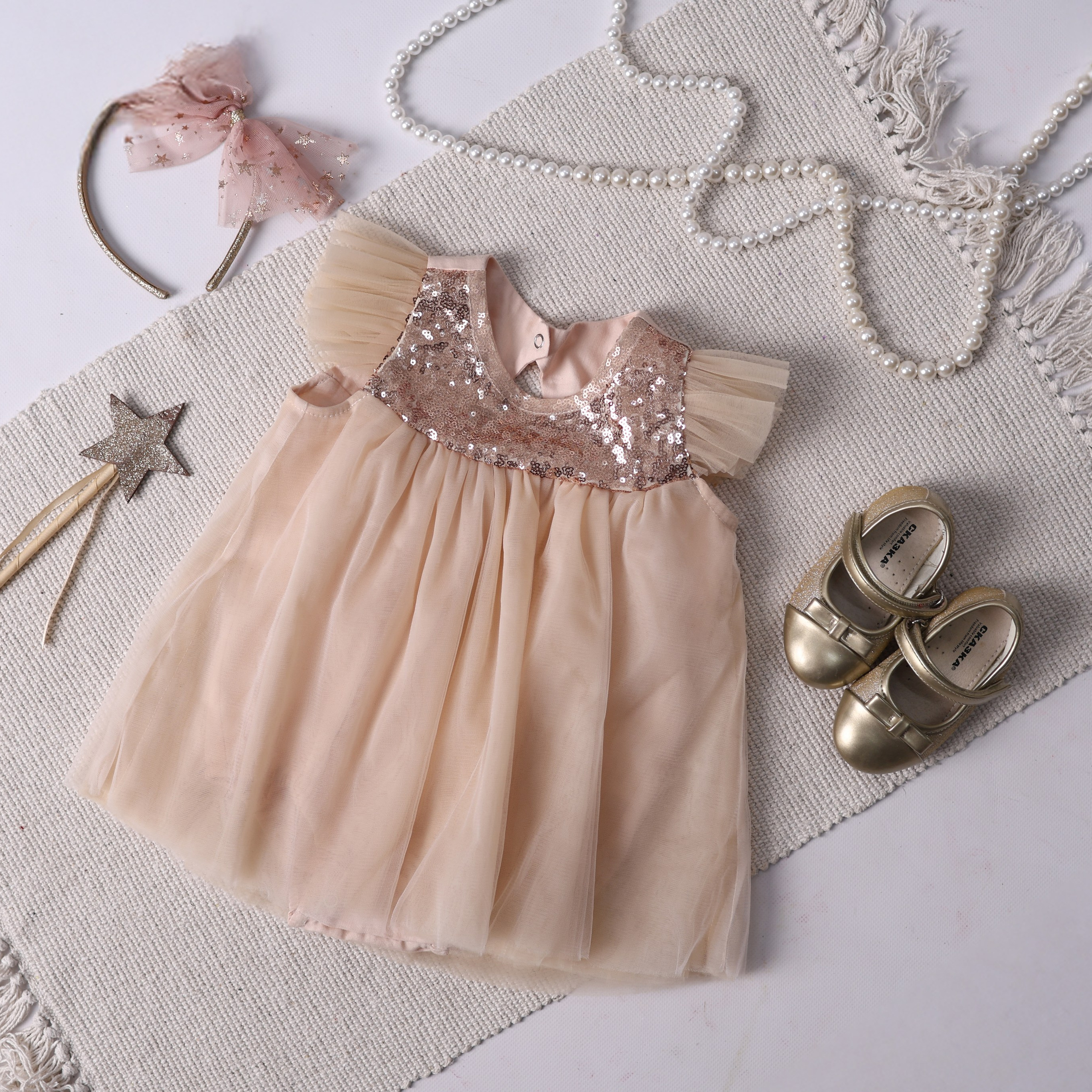 Платьй 1 годик