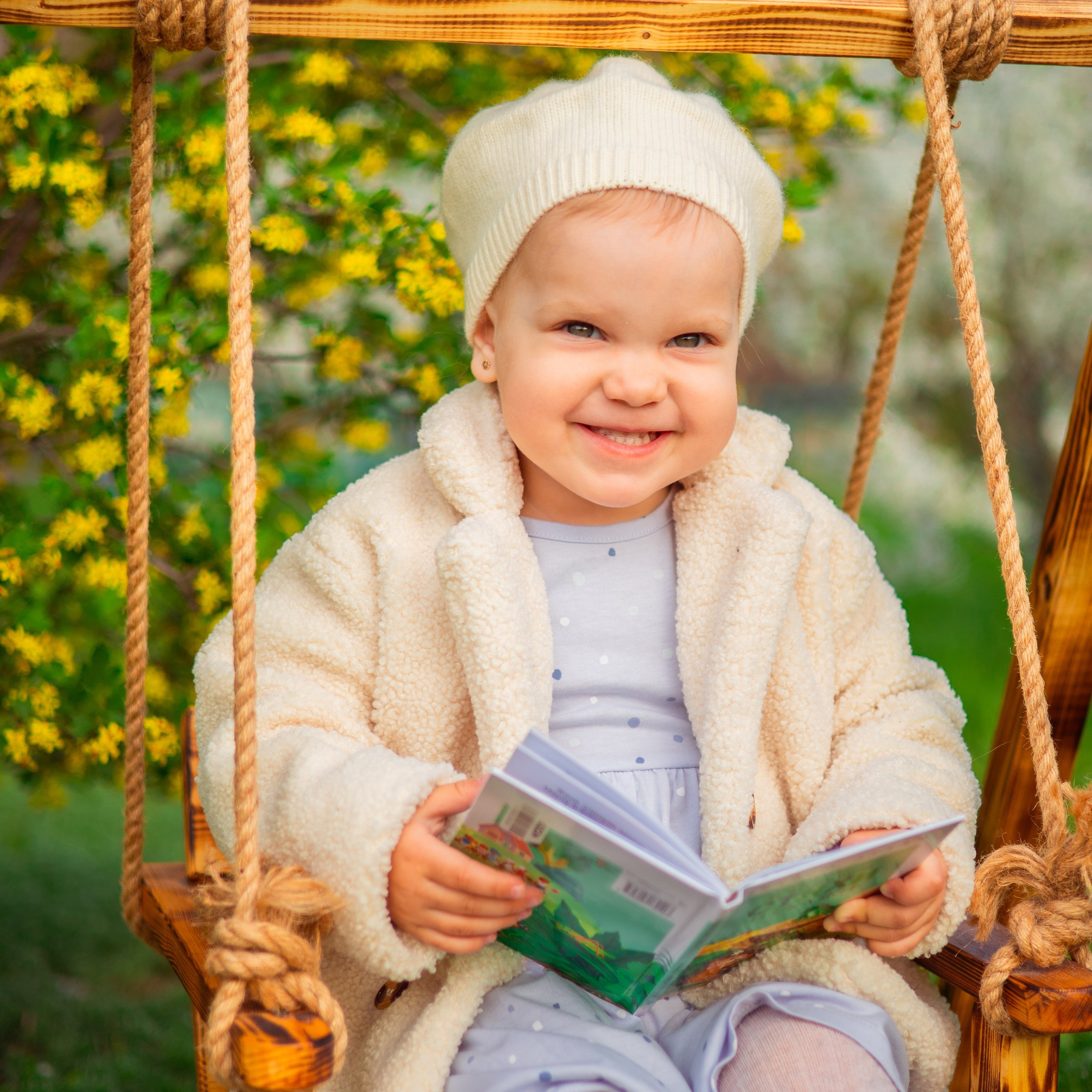 Полина качели