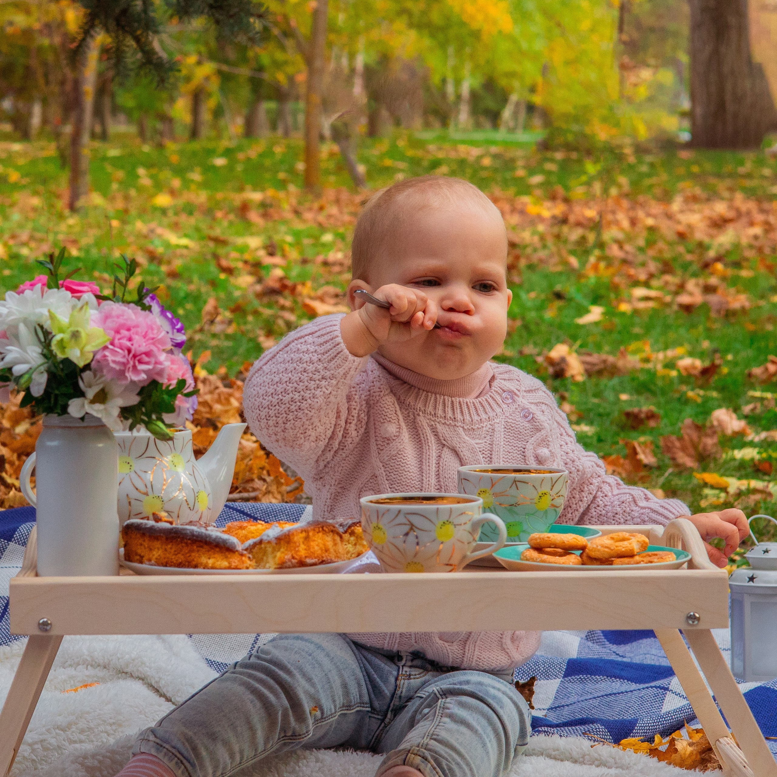 Полина и Даня осень