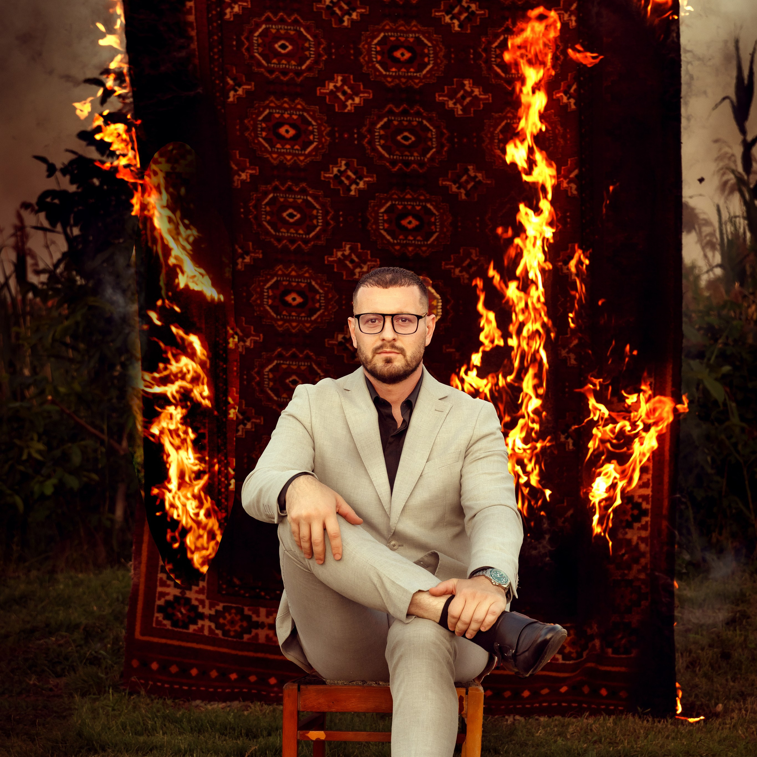 Ковровое огнище (огонь за спиной, а на душе покой)