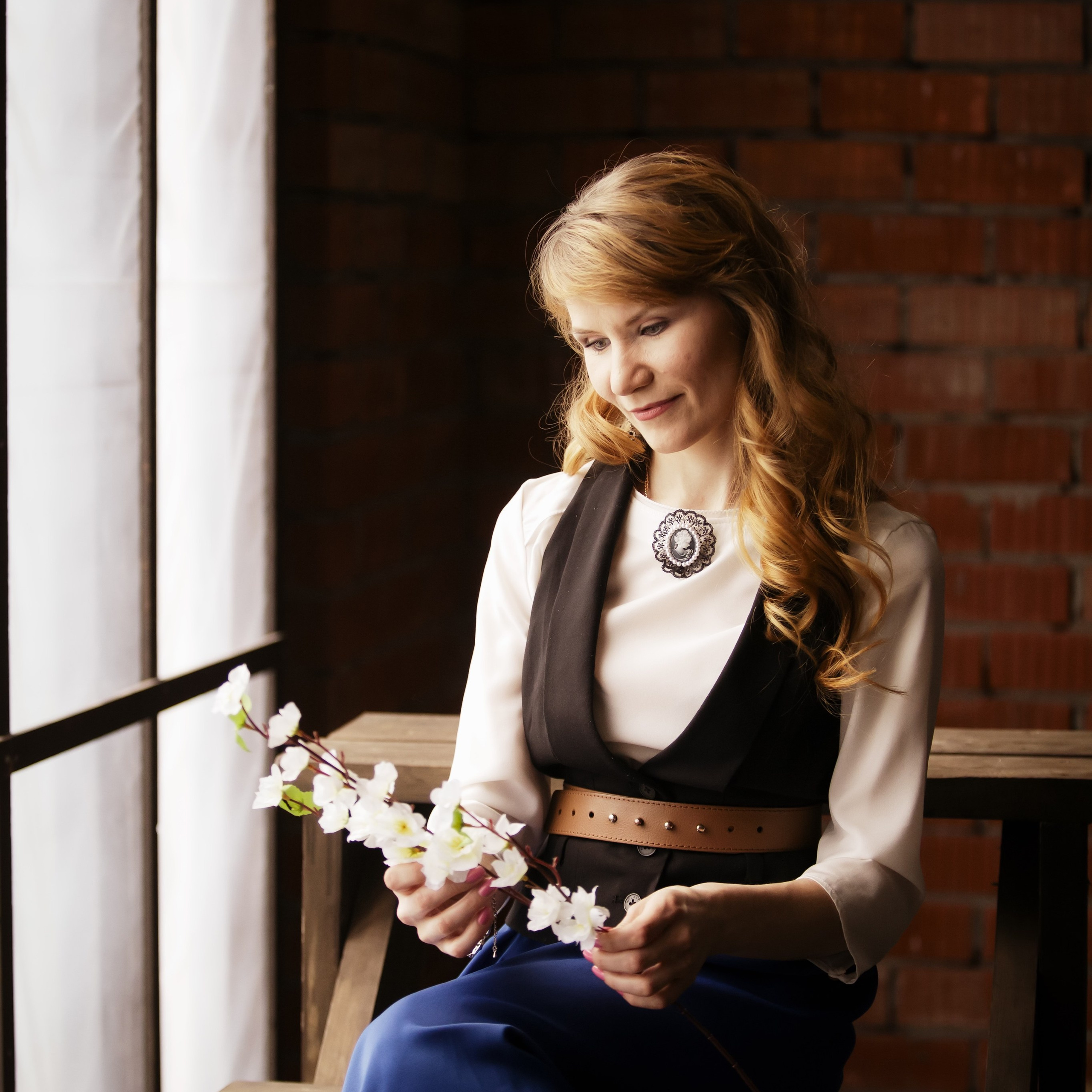 Съемка для двух сестер в студии