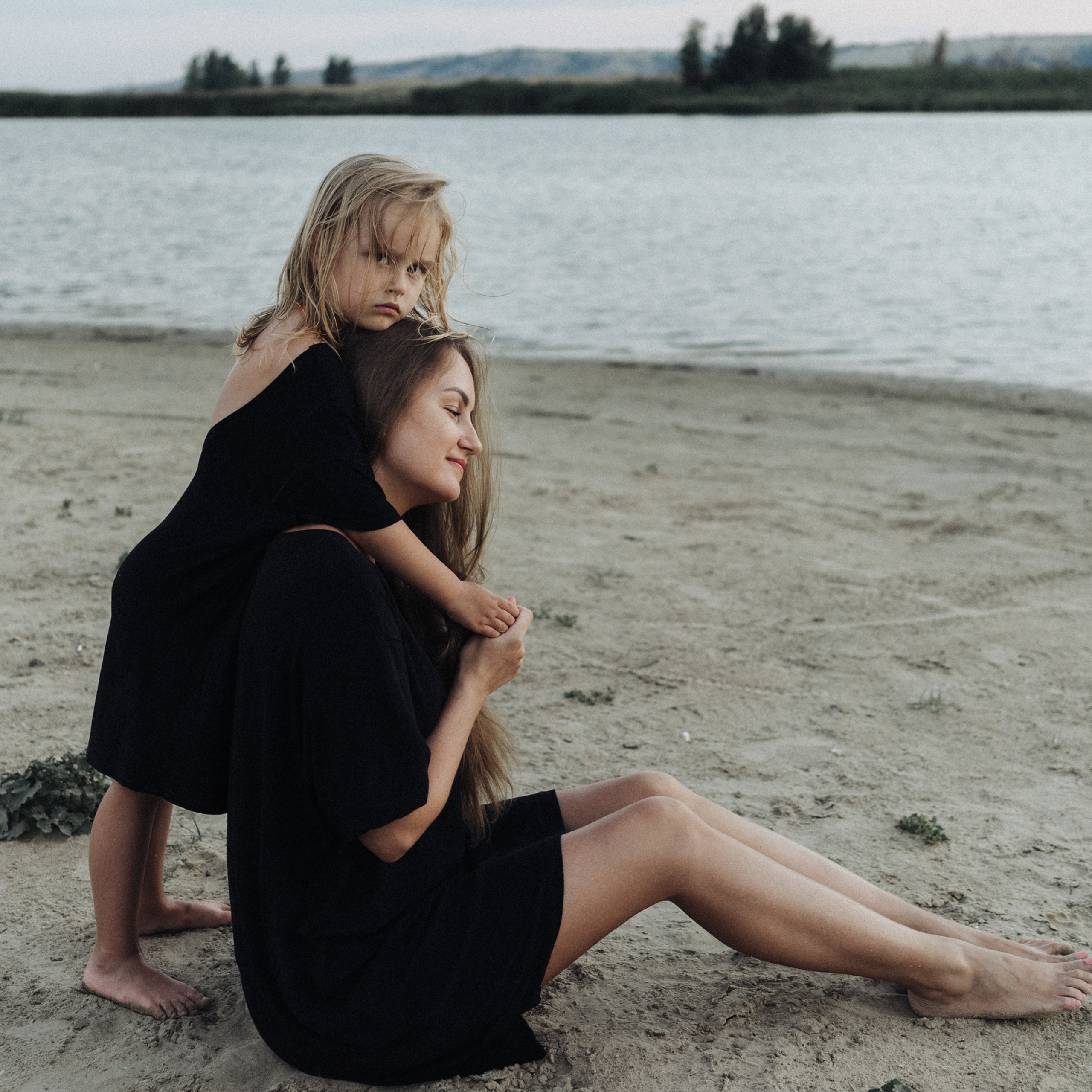 Юля и Ангелина