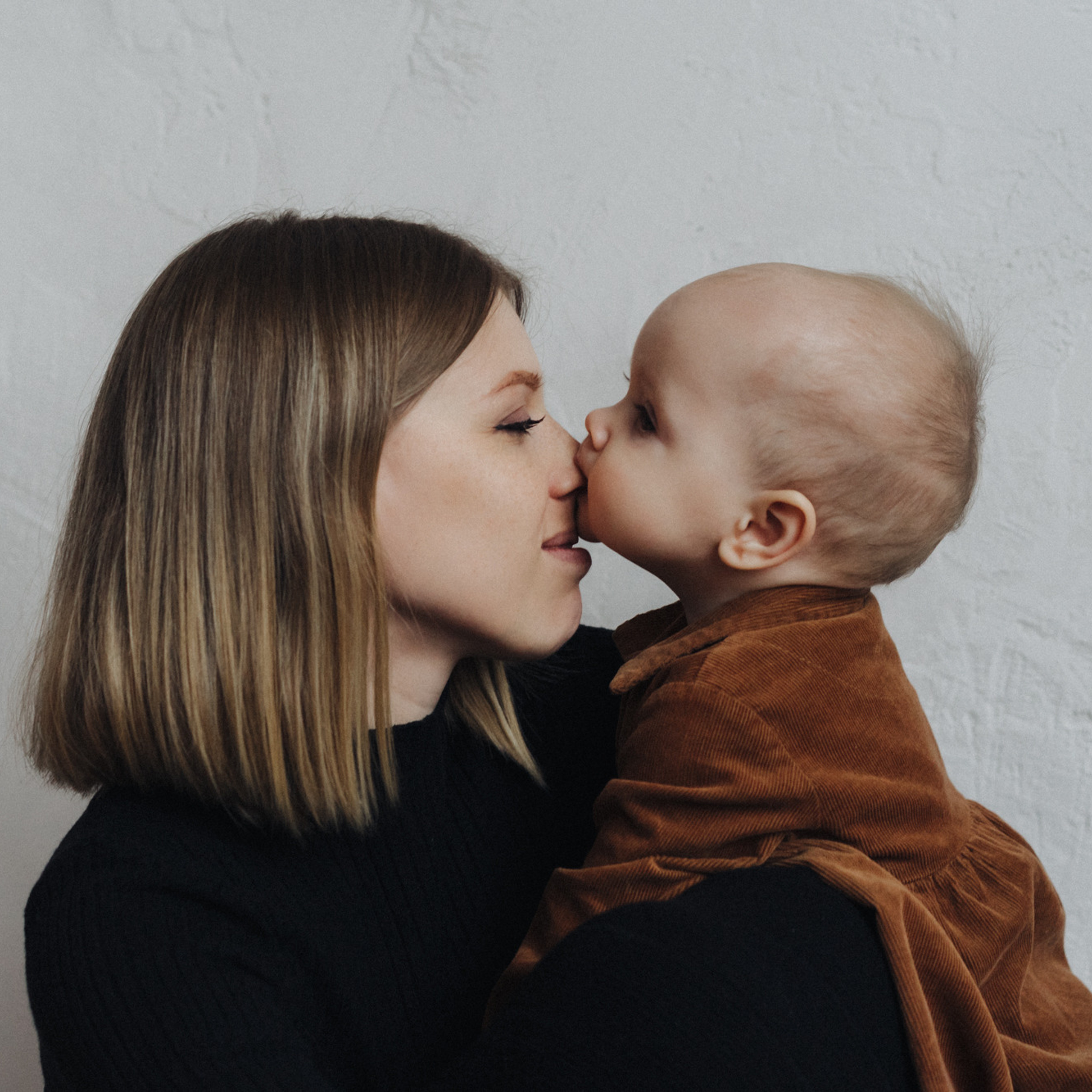 Катя и София