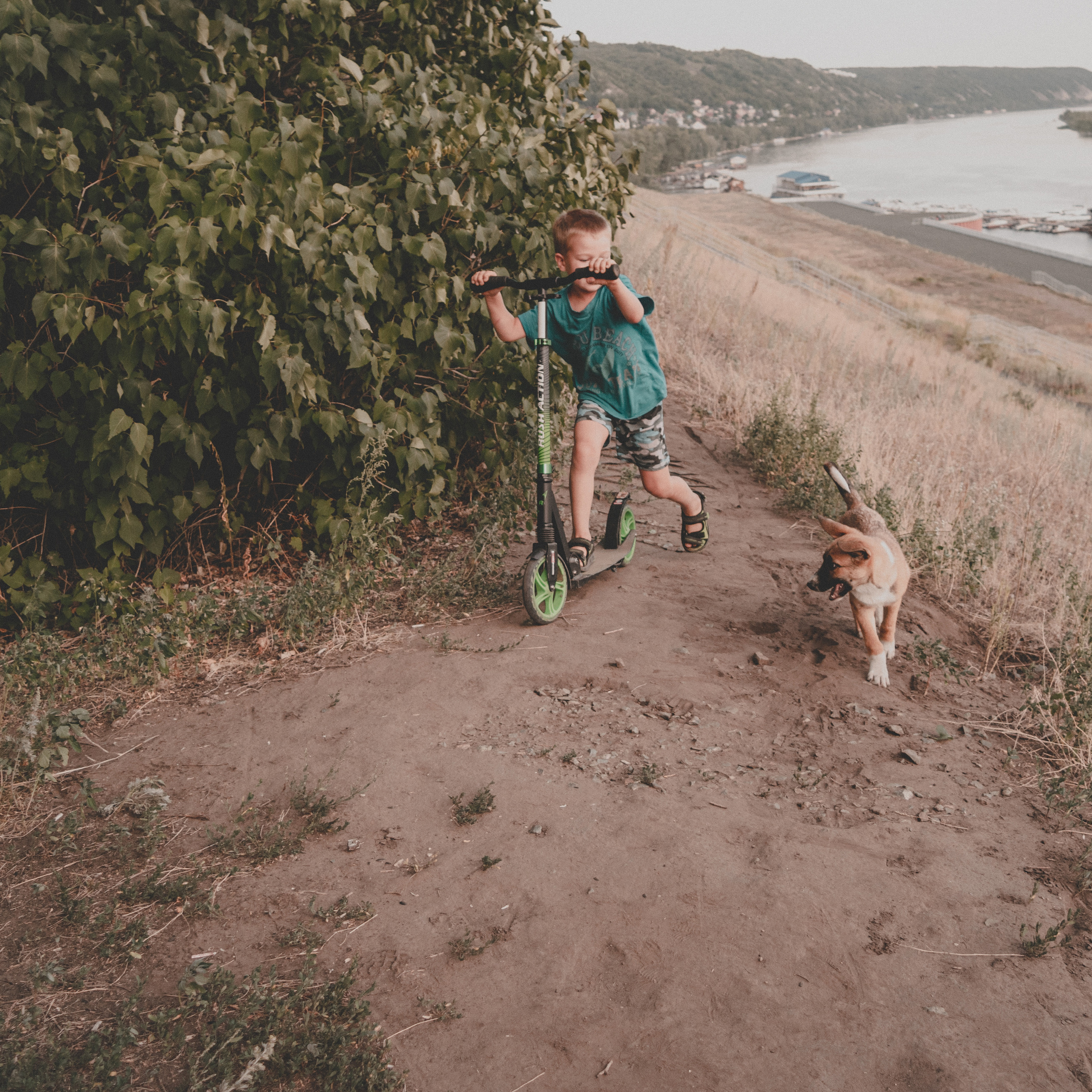 Вера и мальчишки в ожидании дочки